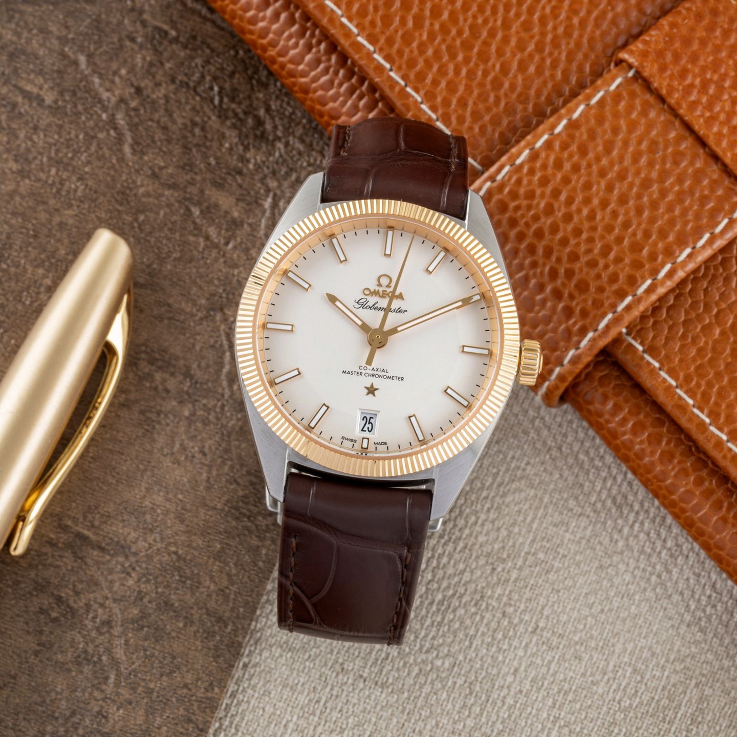 Omega Globemaster 130.23.39.21.02.001 (Onbekend (willekeurig serienummer)) - Zilver wijzerplaat 39mm Staal (1/8)