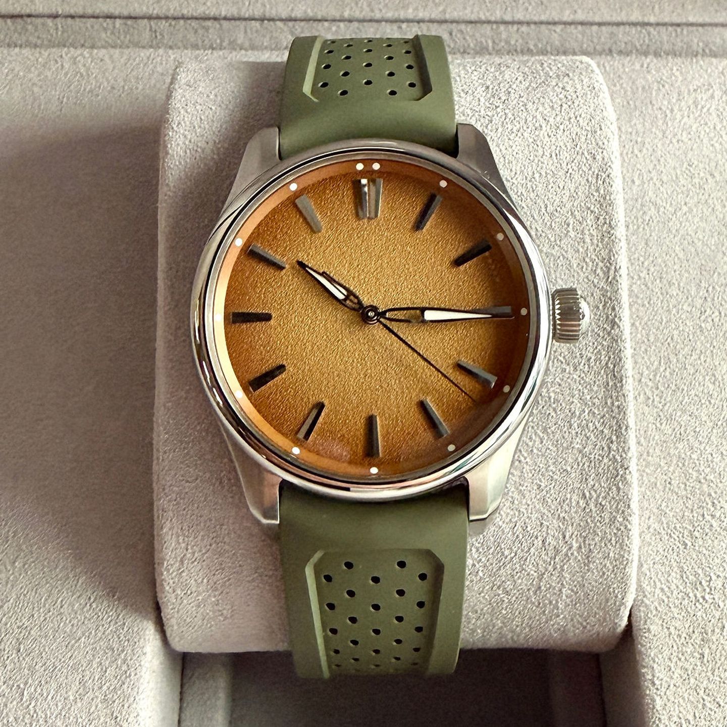 H. Moser & Cie. Pioneer 3200-1219 - (1/5)