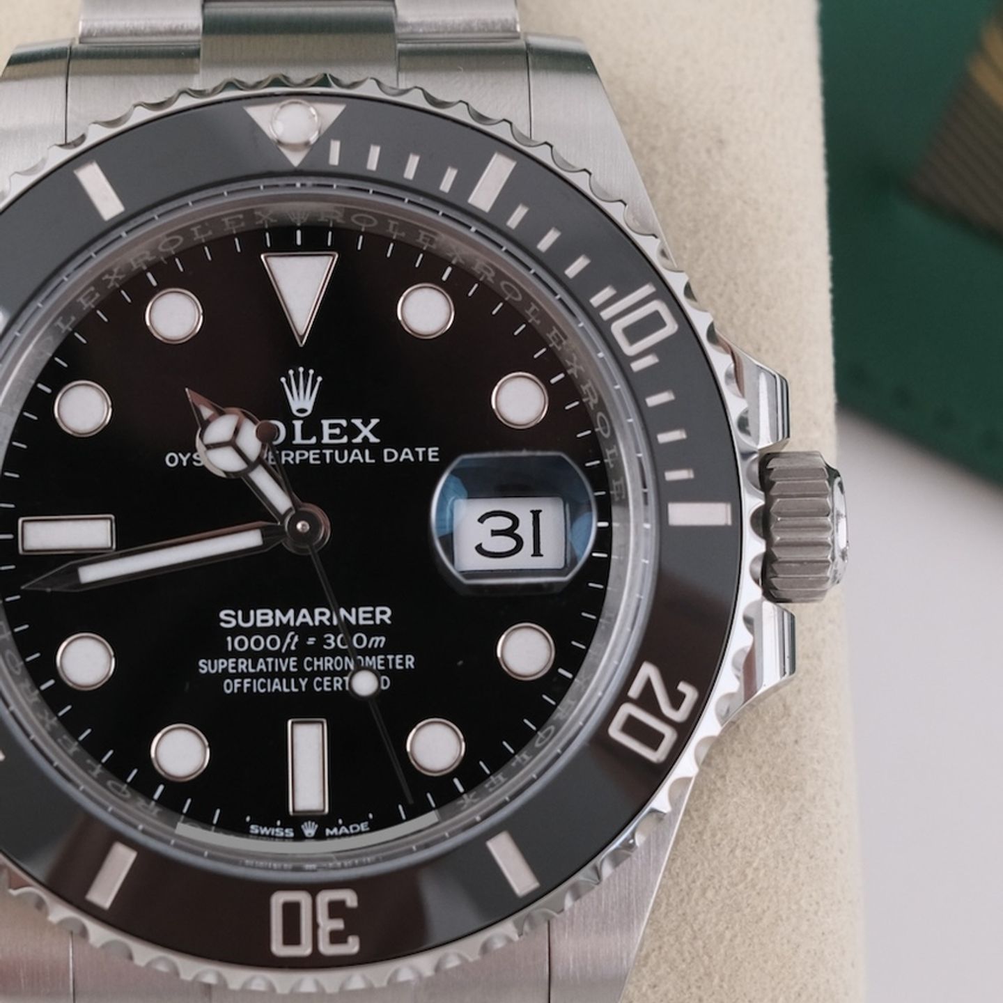 Rolex Submariner Date 126610LN - (4/8)