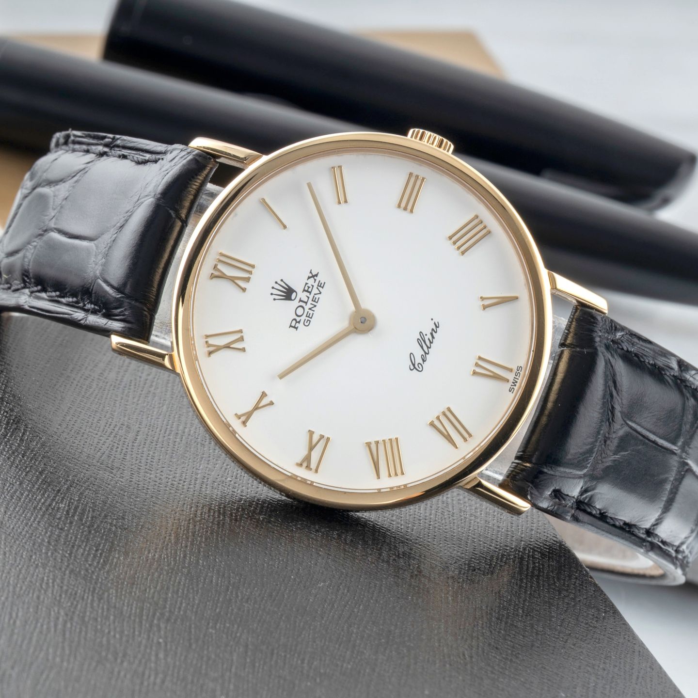 Rolex Cellini 5112 (1990) - White dial 32 mm Yellow Gold case (2/8)