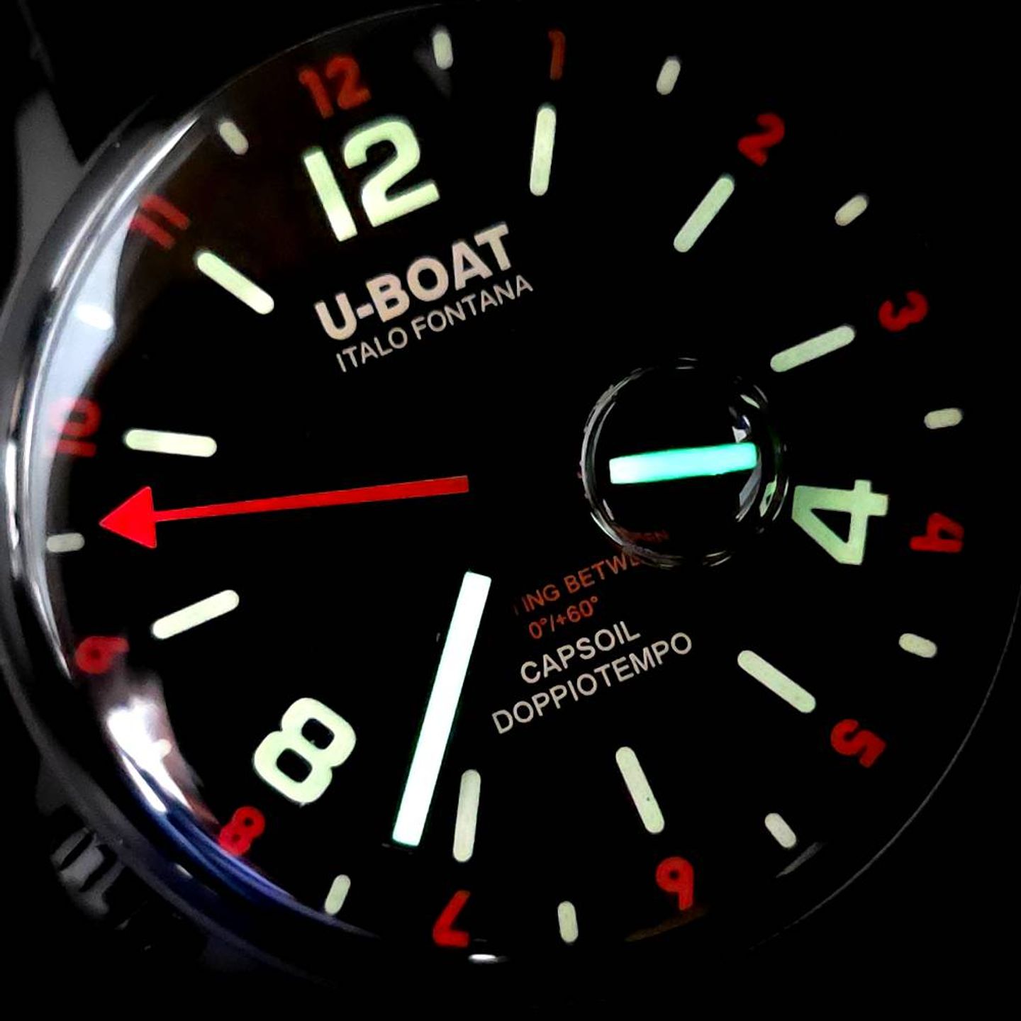U-Boat Capsoil DLC 8841 (2025) - Black dial 46 mm Steel case (5/8)