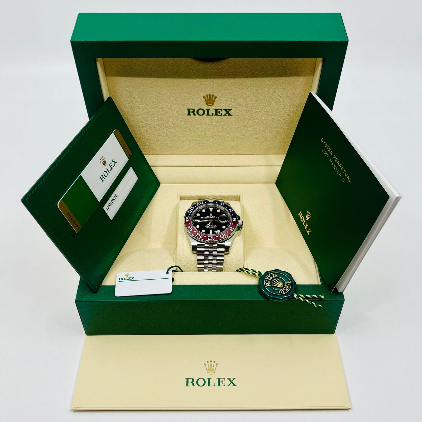 Rolex GMT-Master II 126710BLRO (2019) - Black dial 40 mm Steel case (4/8)