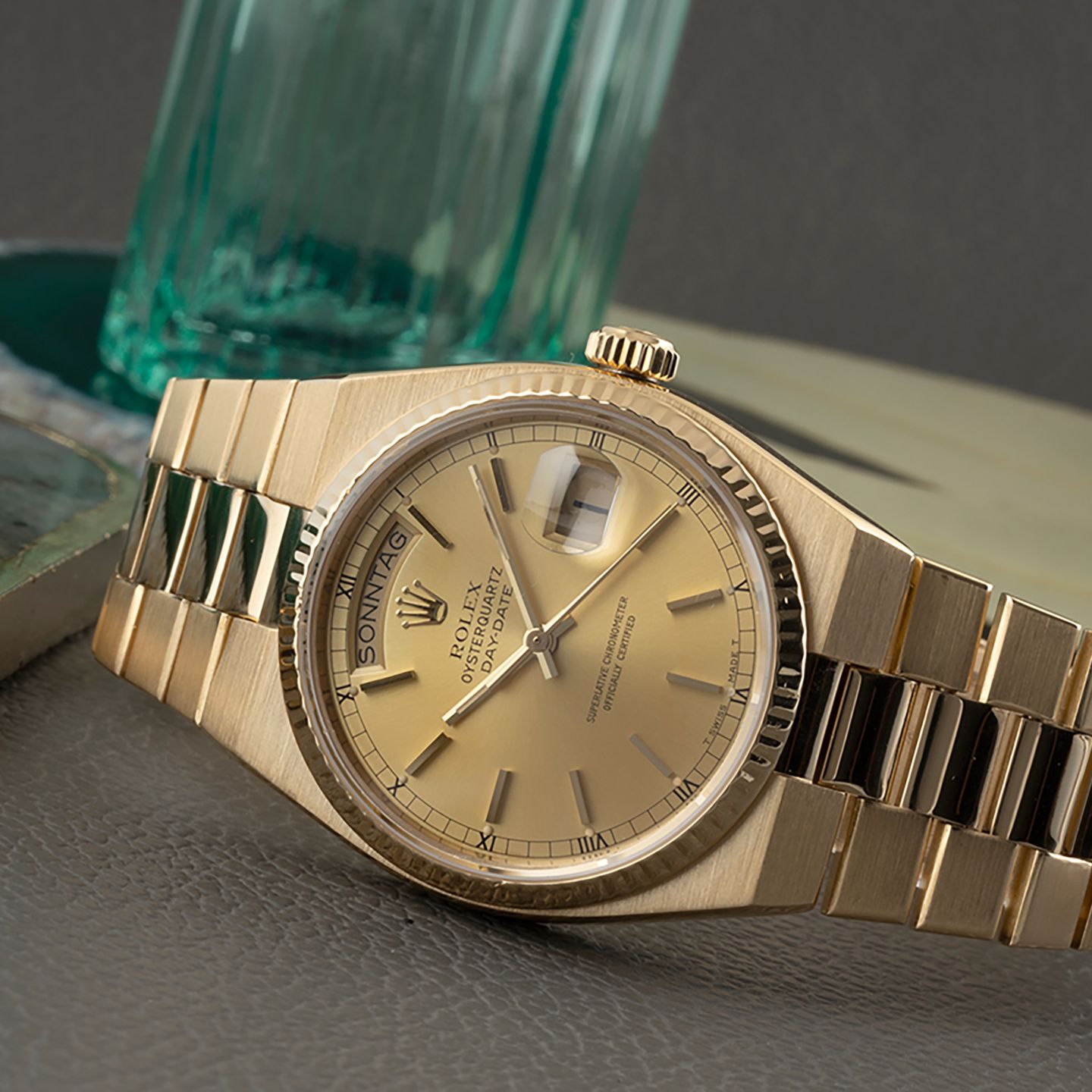 Rolex Day-Date Oysterquartz 19018 (1982) - 36 mm Yellow Gold case (2/8)