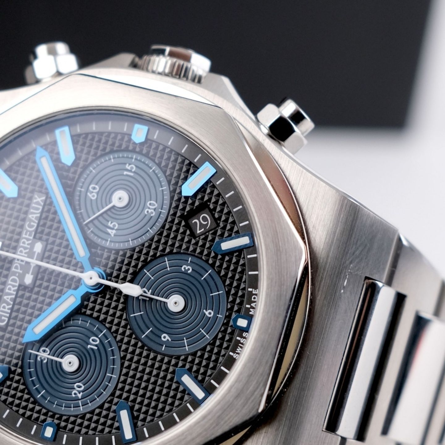 Girard-Perregaux Laureato 81020-11-631-11A - (4/8)