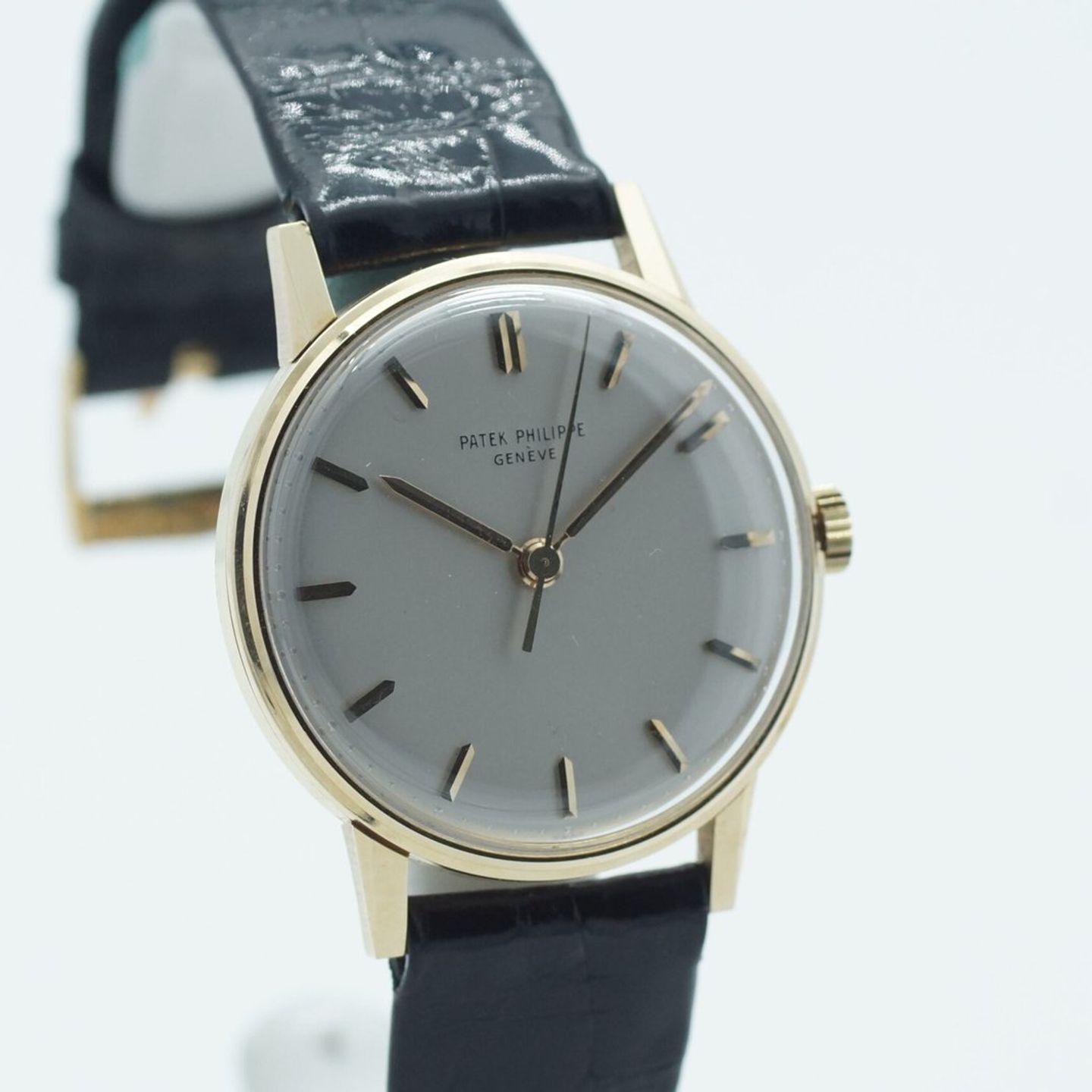 Patek Philippe Calatrava 3411 (1968) - Silver dial 36 mm Yellow Gold case (4/8)