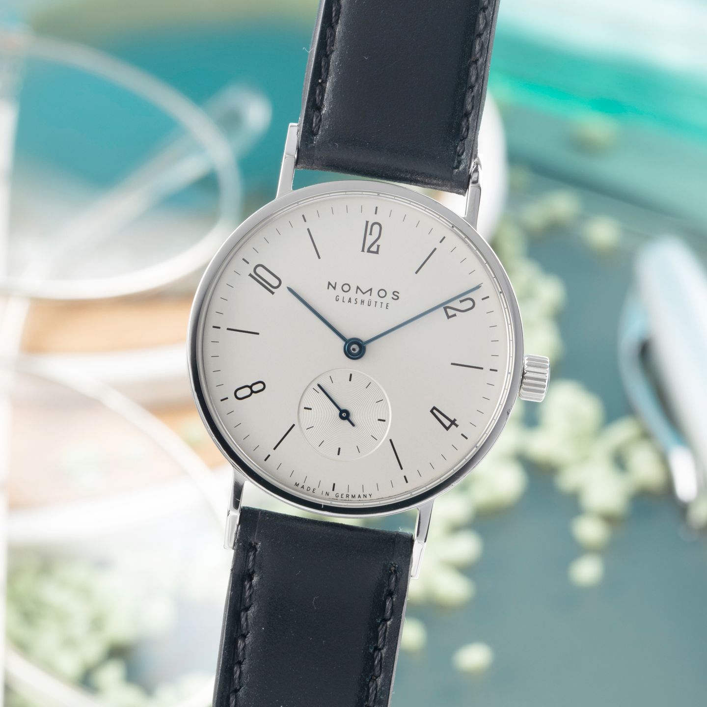 NOMOS Tangente 33 122 (Onbekend (willekeurig serienummer)) - Wit wijzerplaat 33mm Staal (3/8)