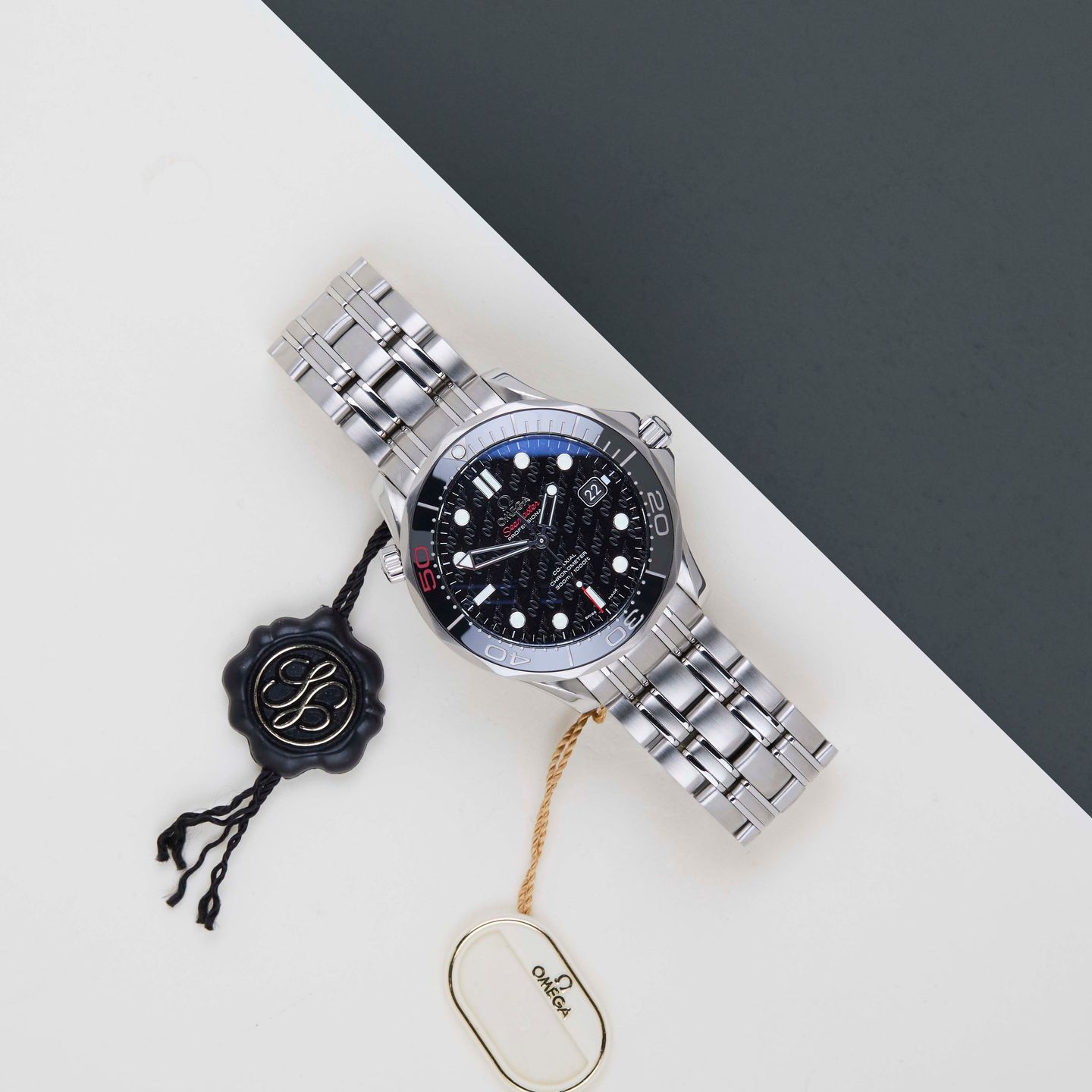 Omega Seamaster Diver 300 M 212.30.41.20.01.005 - (2/8)