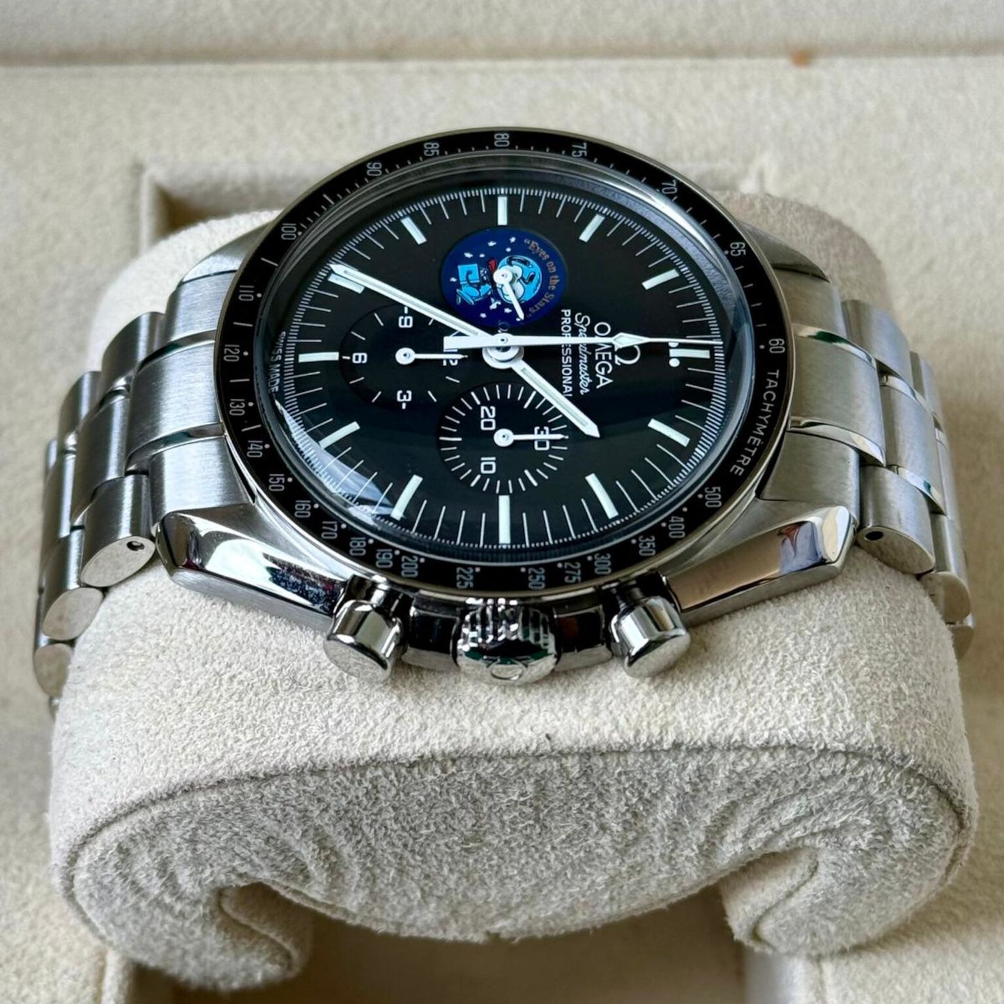 Unknown Unknown 35785100 (2004) - (4/8)