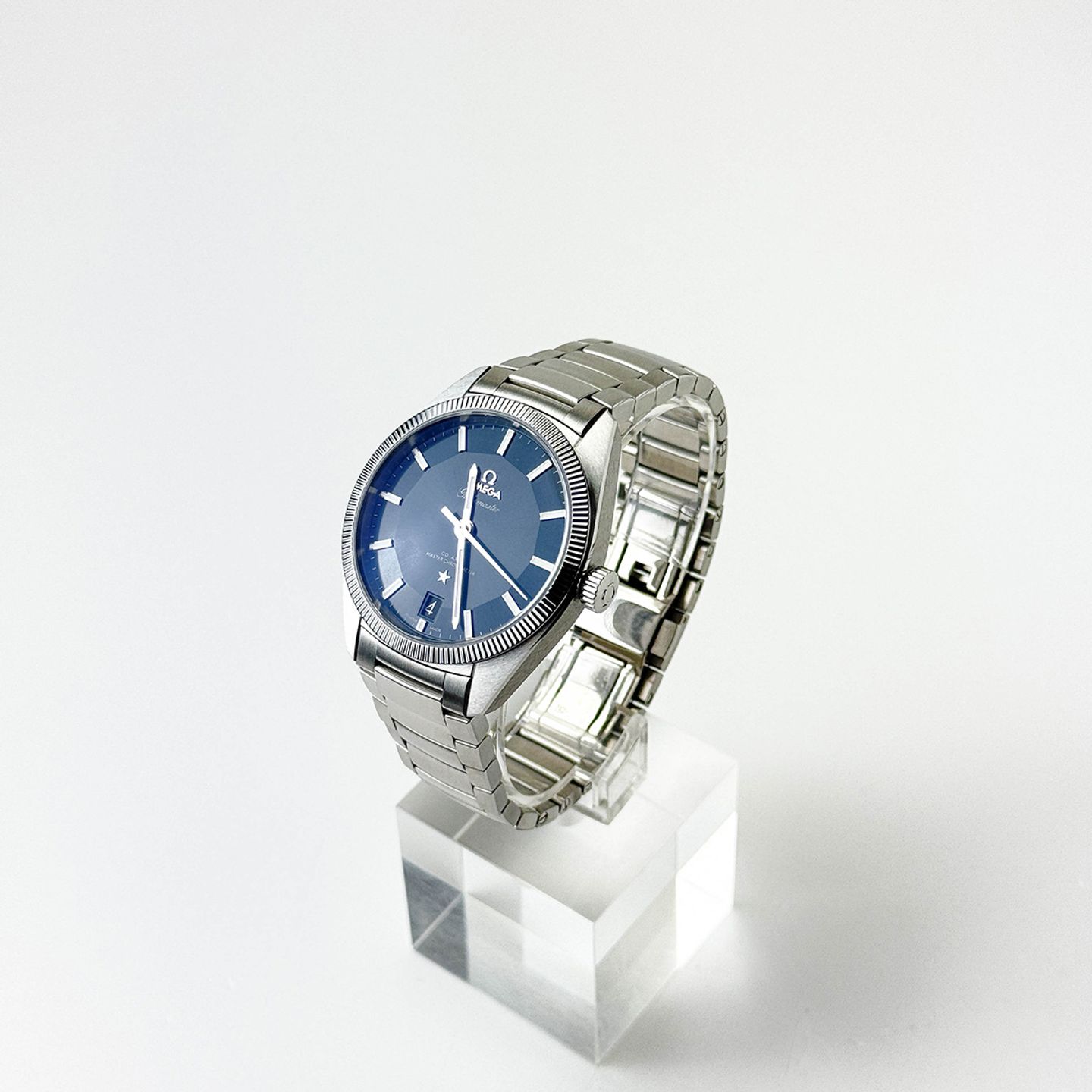 Omega Globemaster 130.30.39.21.03.001 (2024) - Blue dial 39 mm Steel case (5/7)