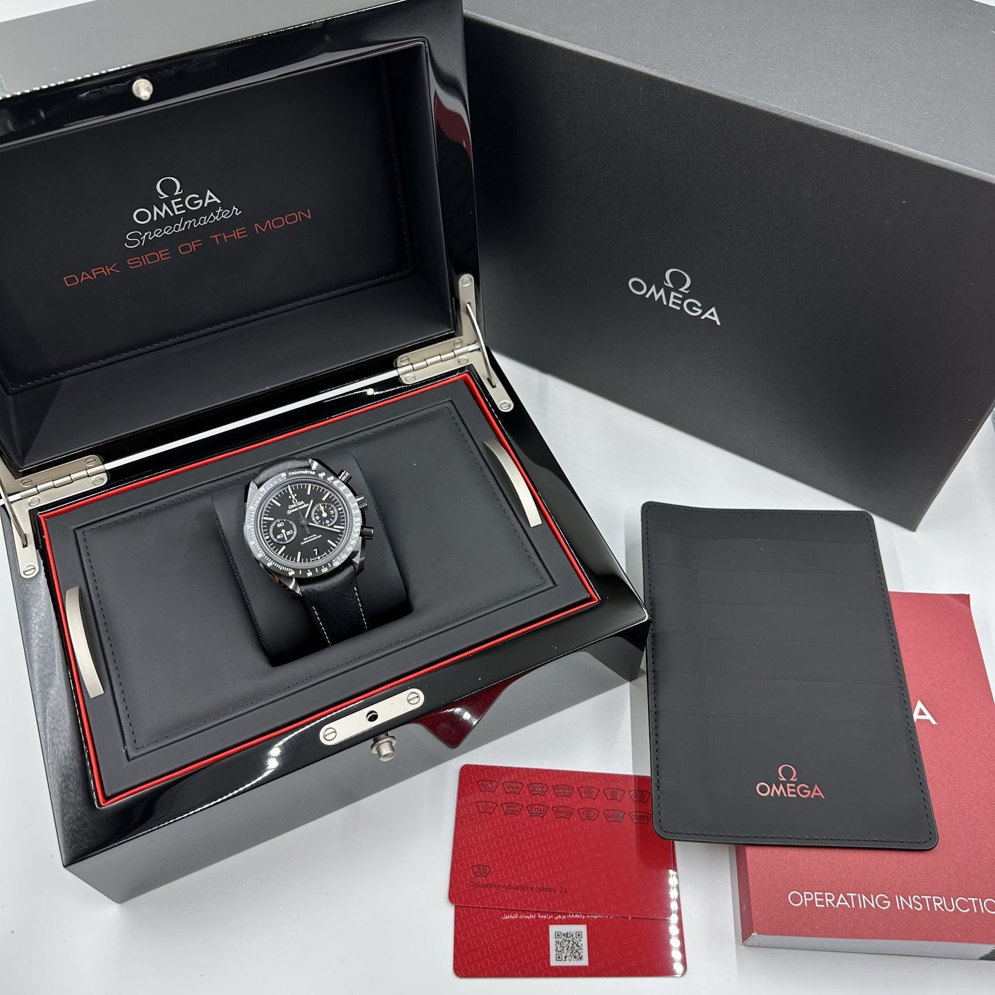 Omega Speedmaster 311.92.44.51.01.004 (2024) - Black dial 44 mm Ceramic case (2/8)