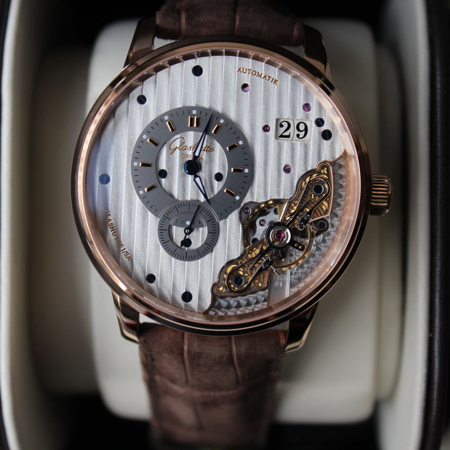 Glashütte Original PanoMaticInverse 1-91-02-01-05-62 (2025) - Grey dial 42 mm Red Gold case (1/2)