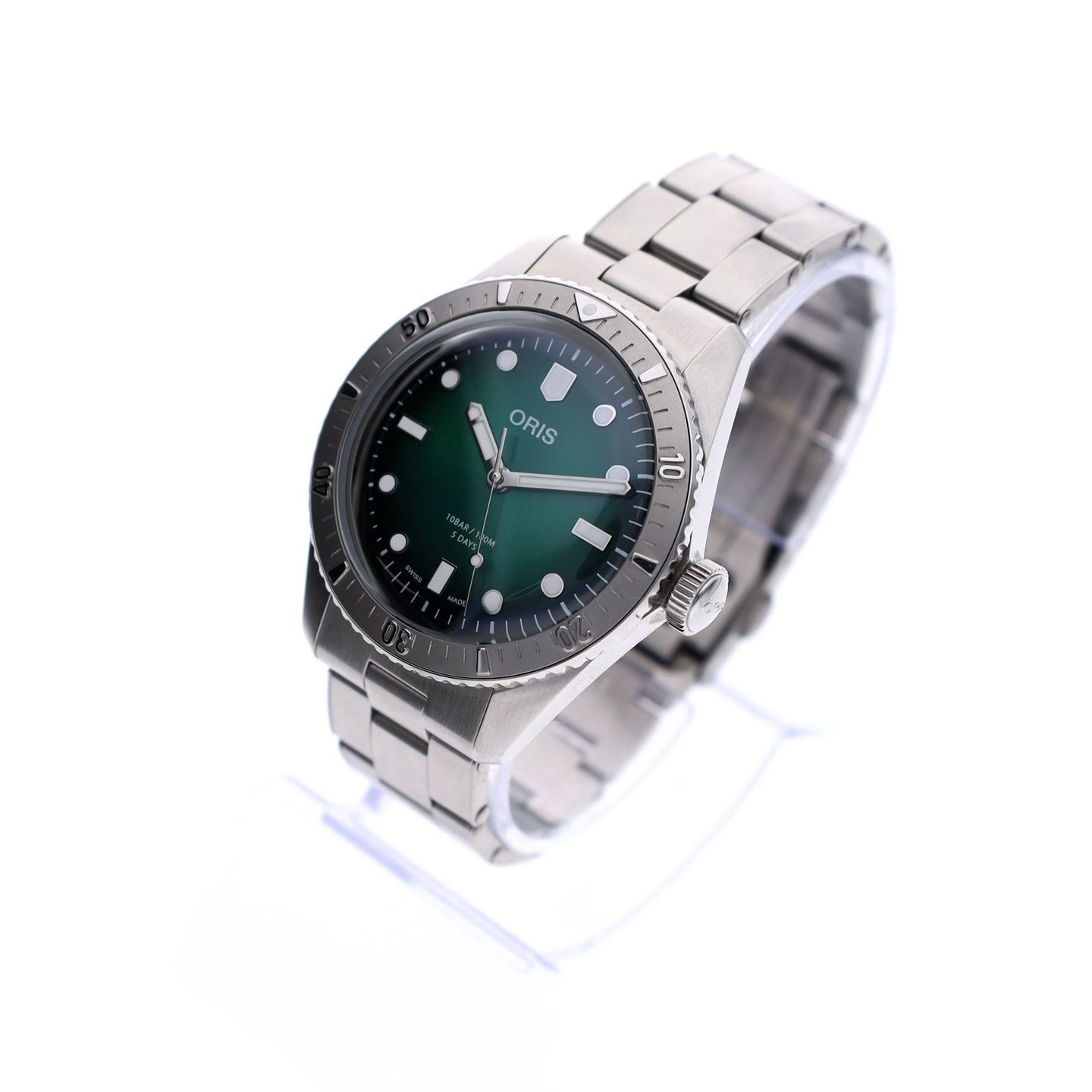 Oris Divers Sixty Five 01 400 7774 4057-07 8 19 18 (2025) - Green dial 38 mm Steel case (3/8)