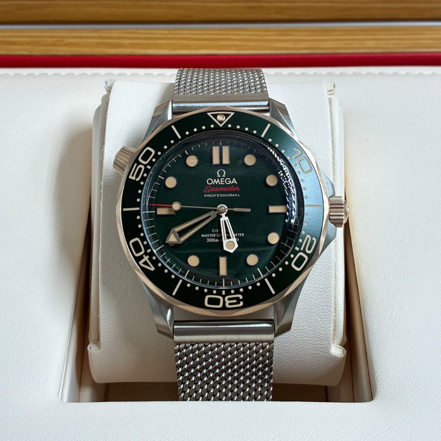 Omega Seamaster Diver 300 M 210.90.42.20.10.001 - (1/5)