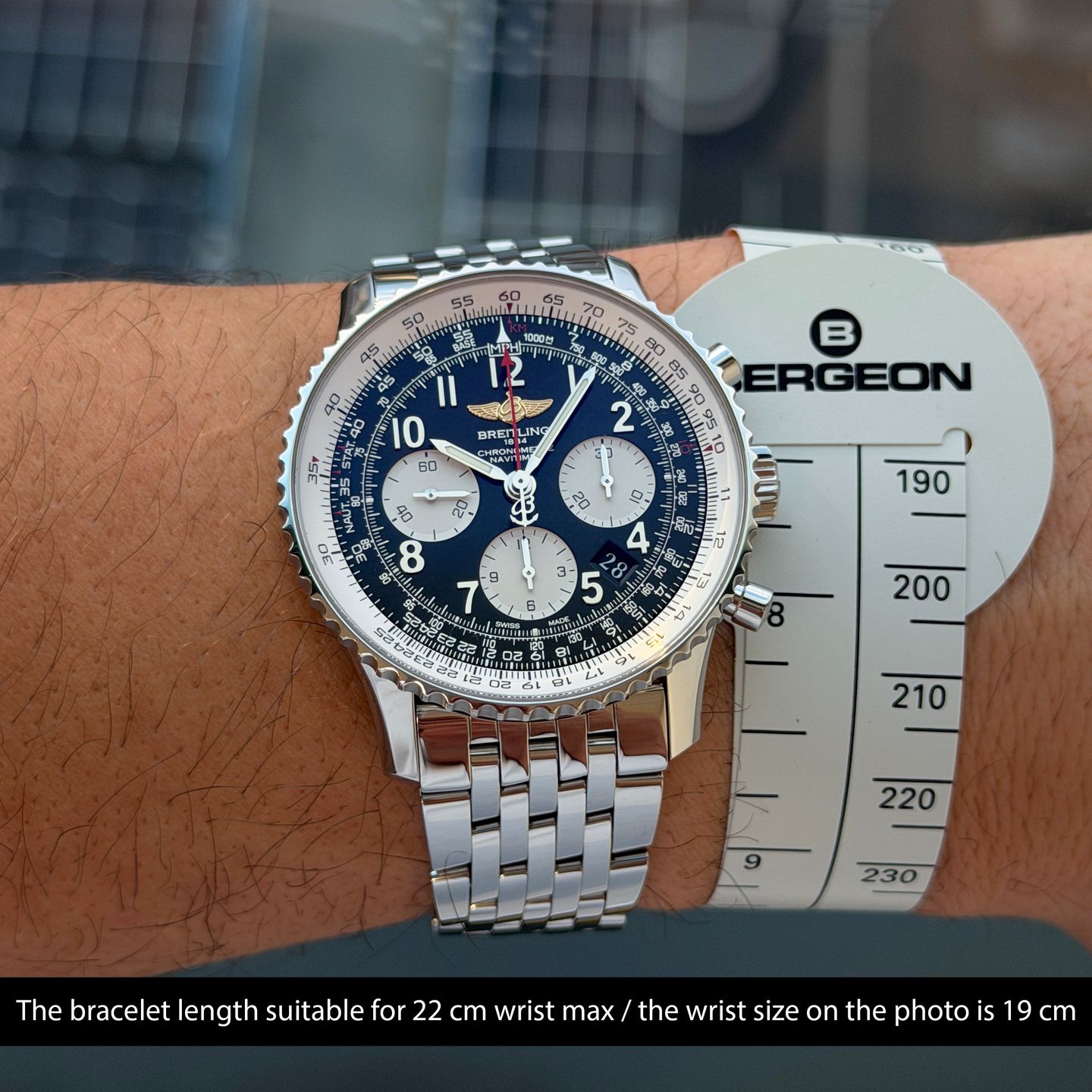 Breitling Navitimer 01 AB0120 - (2/8)