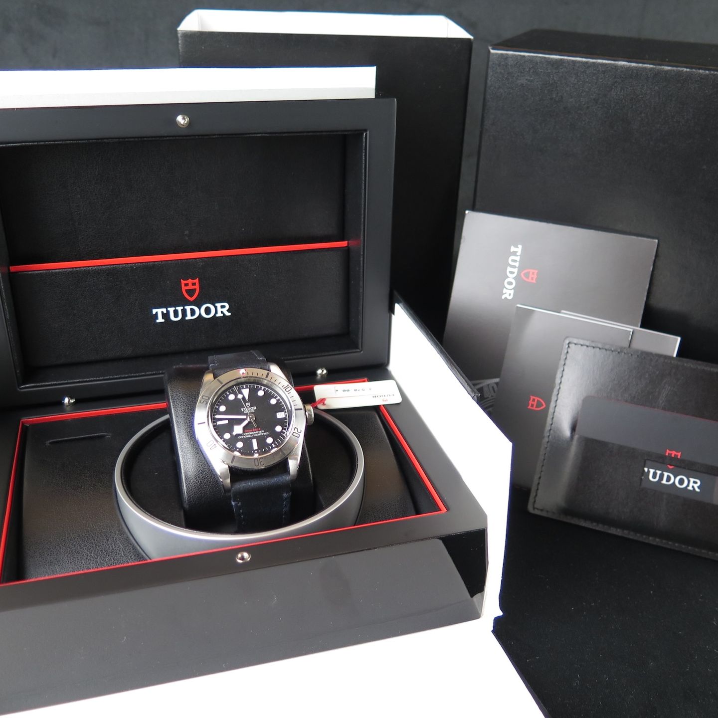 Tudor Black Bay Steel 79730 (2024) - Zwart wijzerplaat 41mm Staal (8/8)