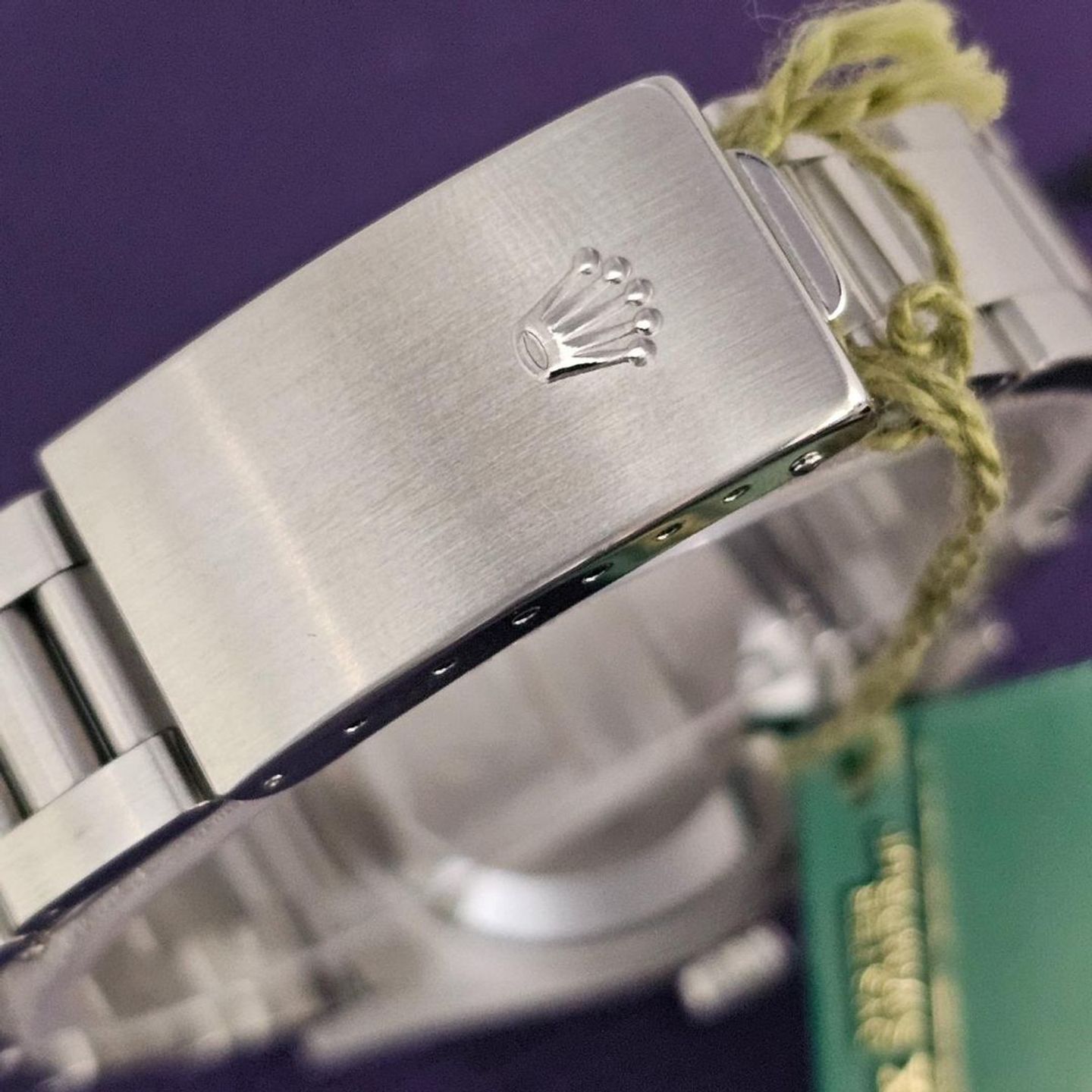Rolex Oyster Perpetual Date 15200 - (4/4)