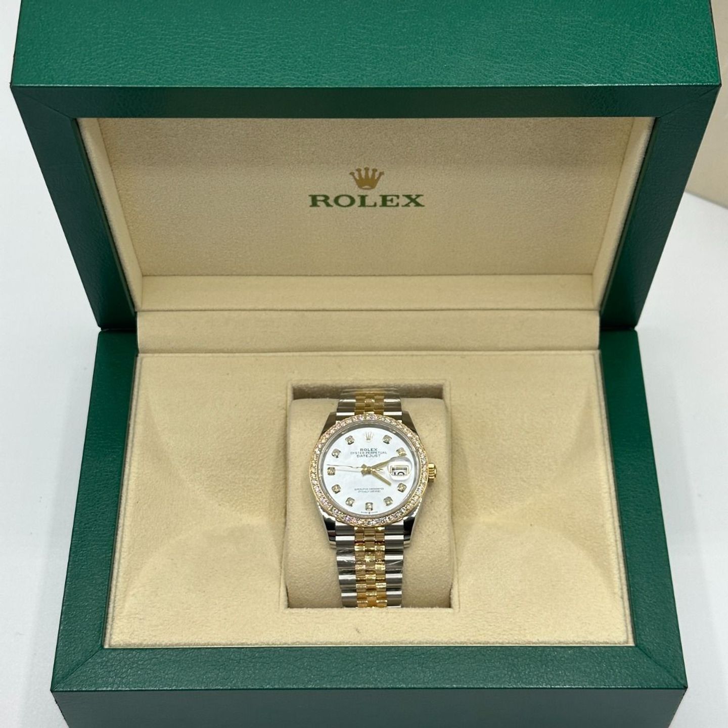 Rolex Datejust 36 126283RBR (2024) - Pearl dial 36 mm Steel case (4/8)