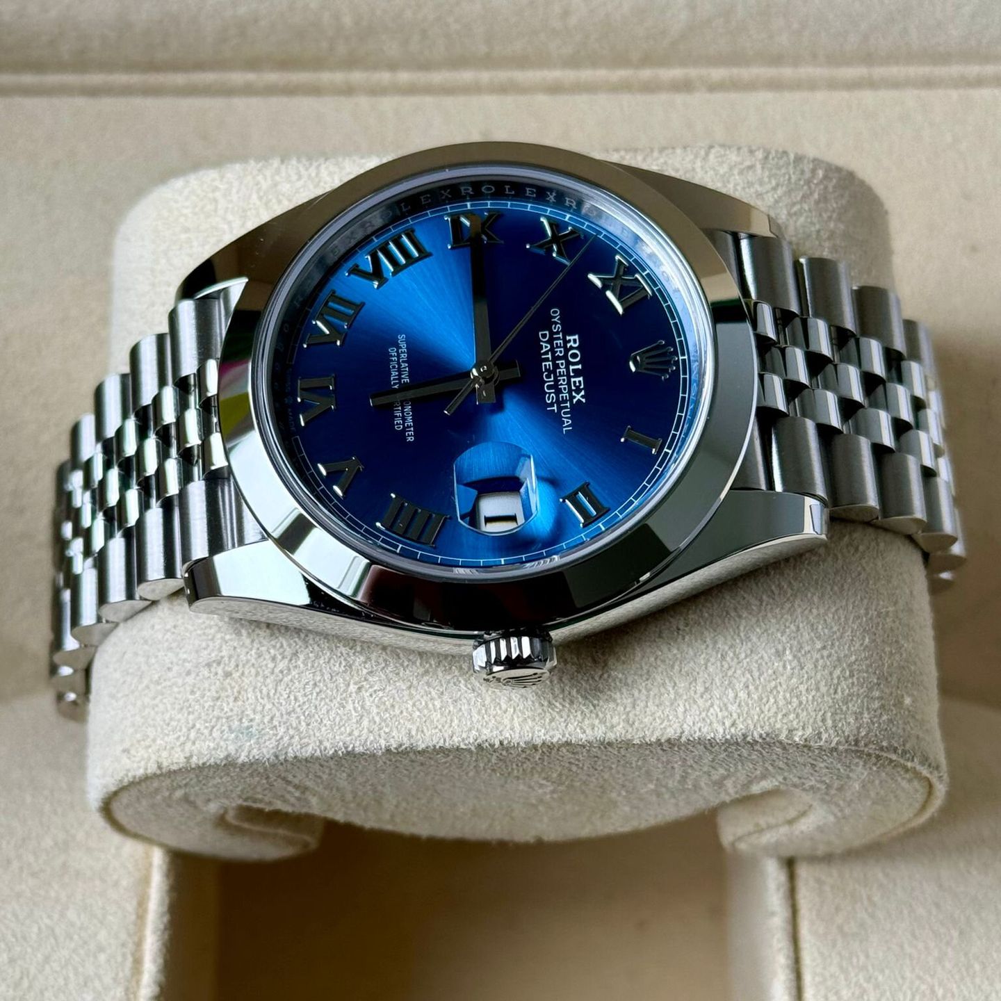 Rolex Datejust 41 126300 (2024) - Blue dial 41 mm Steel case (4/7)