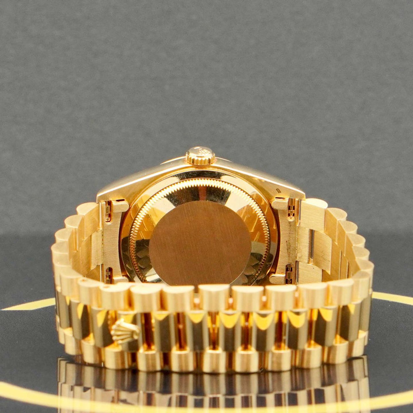 Rolex Day-Date 36 18238 (1991) - Black dial 36 mm Yellow Gold case (7/7)