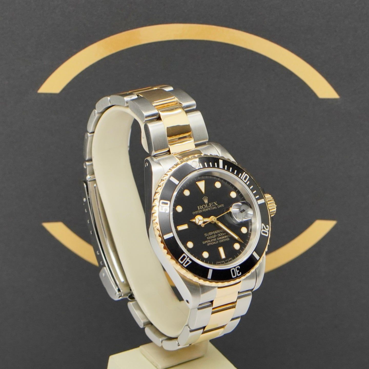 Rolex Submariner Date 16613 (1995) - Black dial 40 mm Gold/Steel case (3/7)
