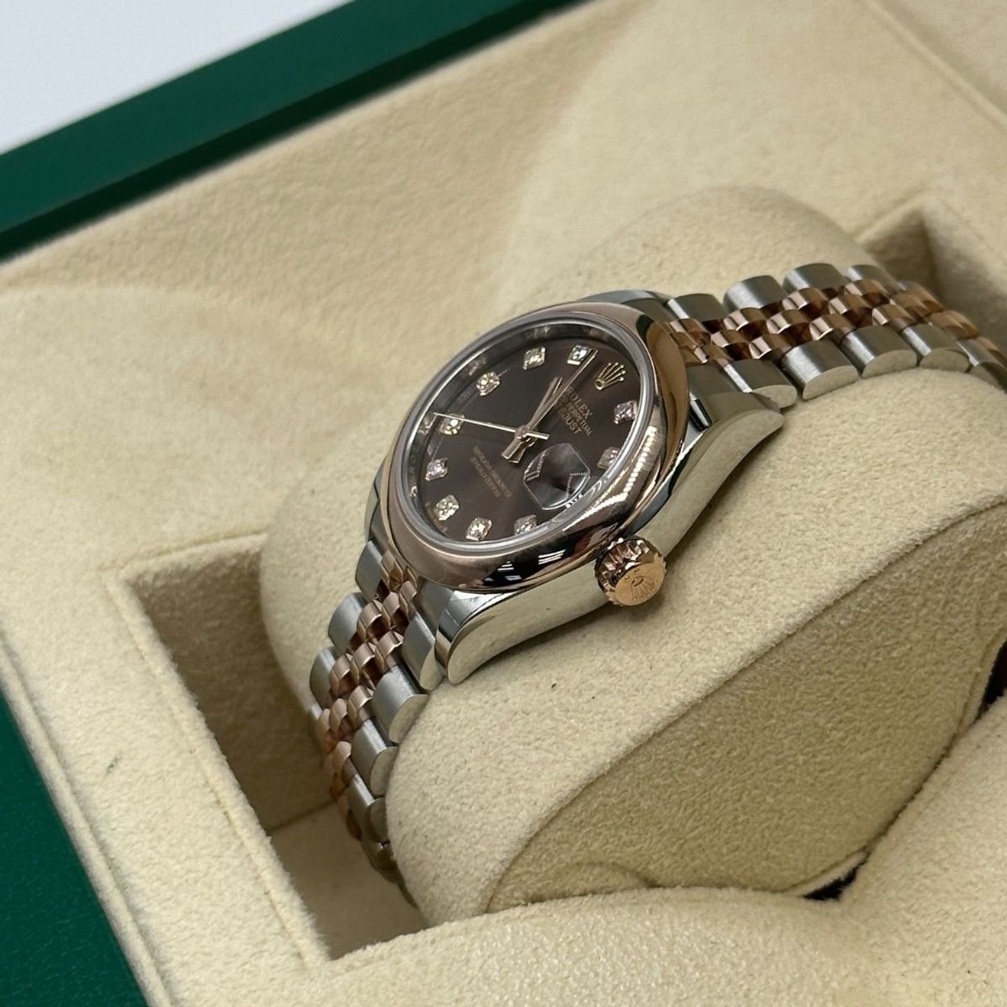 Rolex Lady-Datejust 279161 (2024) - Bruin wijzerplaat 28mm Staal (6/8)