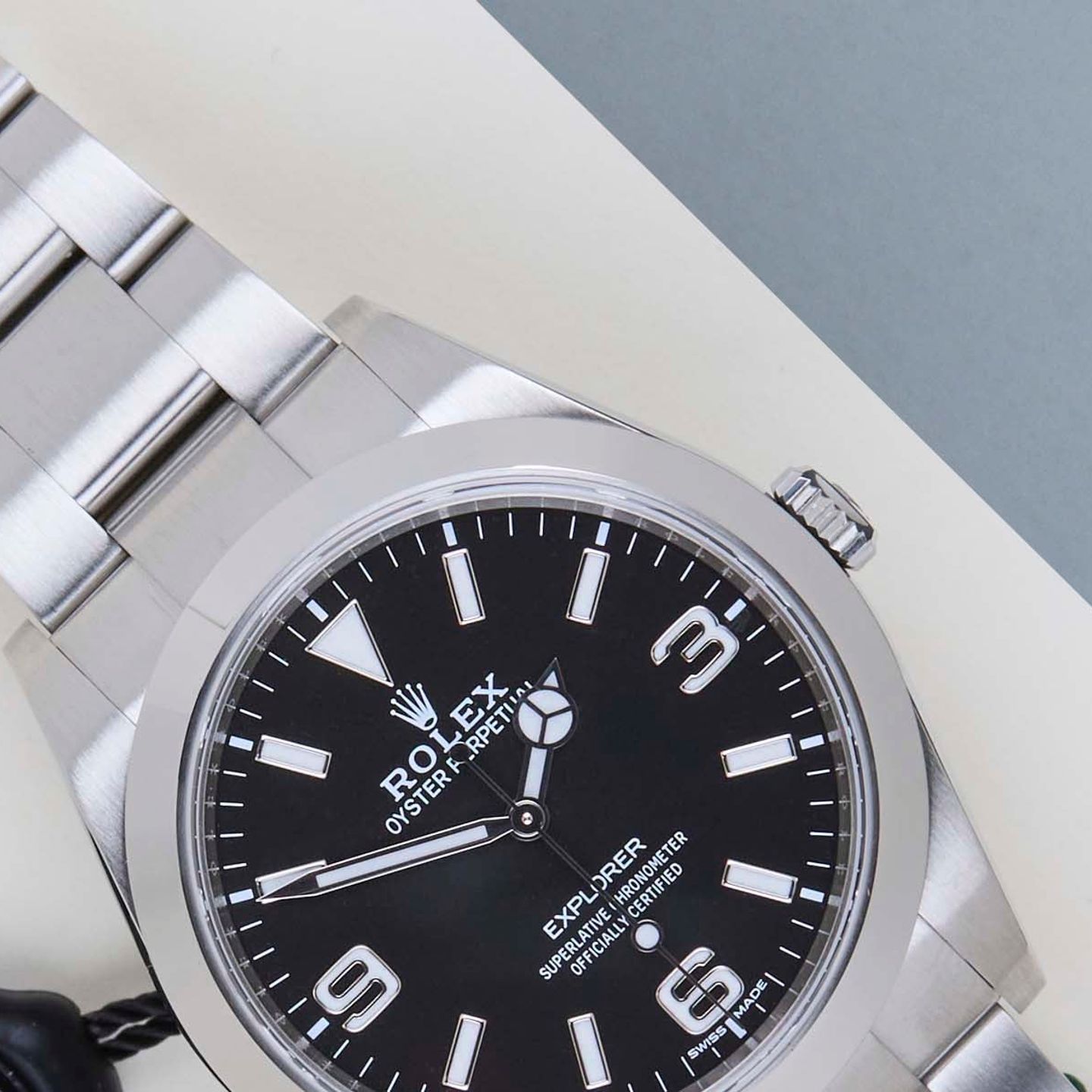 Rolex Explorer 214270 - (3/8)