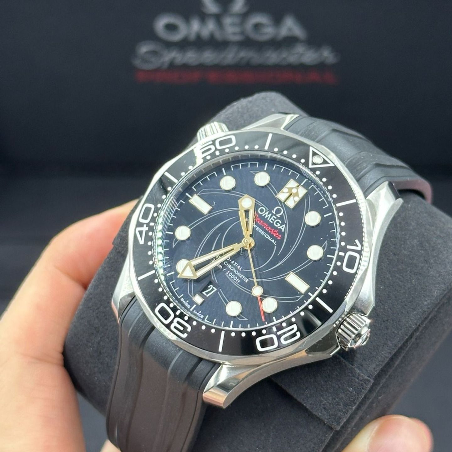 Omega Seamaster Diver 300 M 210.22.42.20.01.004 (2024) - Black dial 42 mm Steel case (6/8)