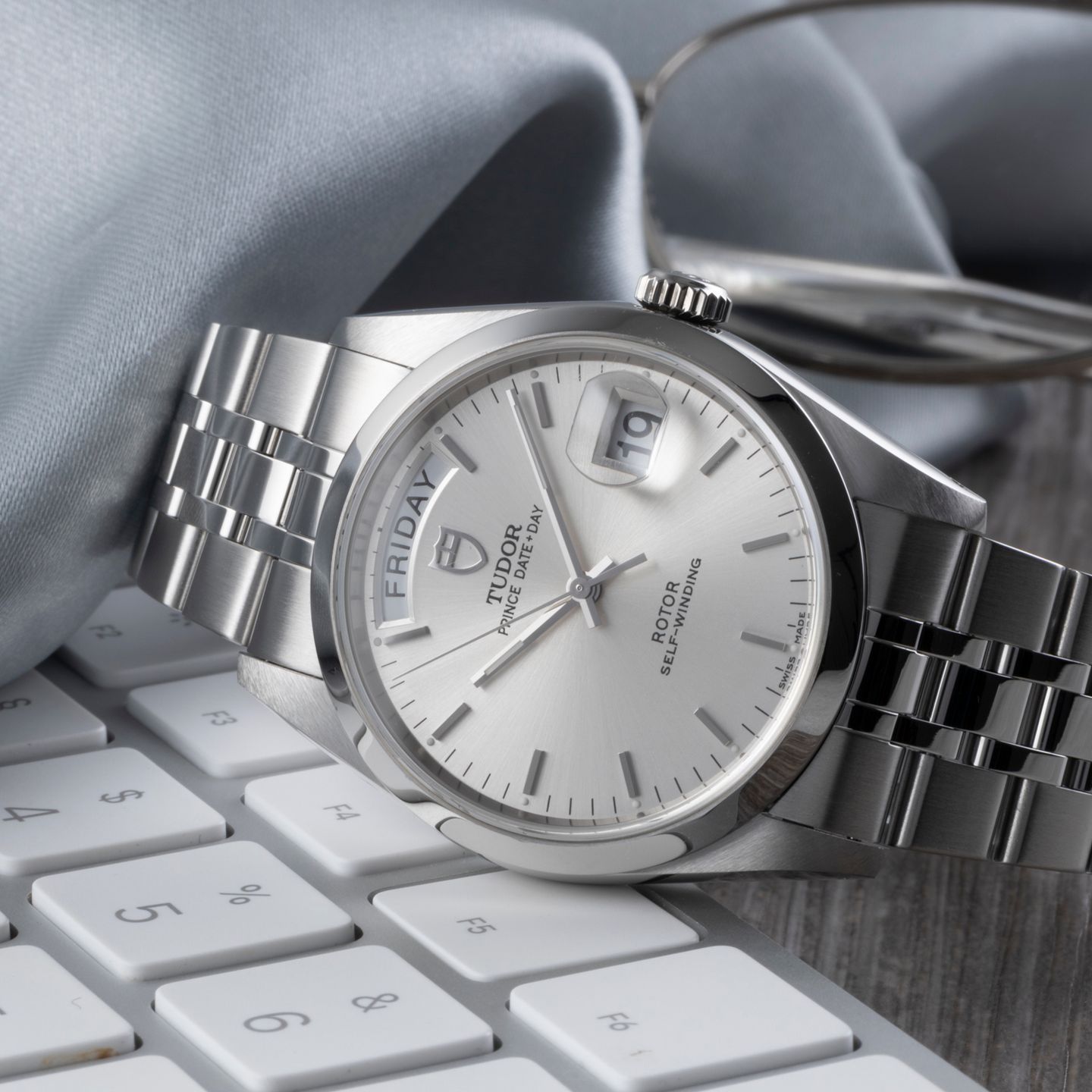 Tudor Prince Date 76200 - (2/8)