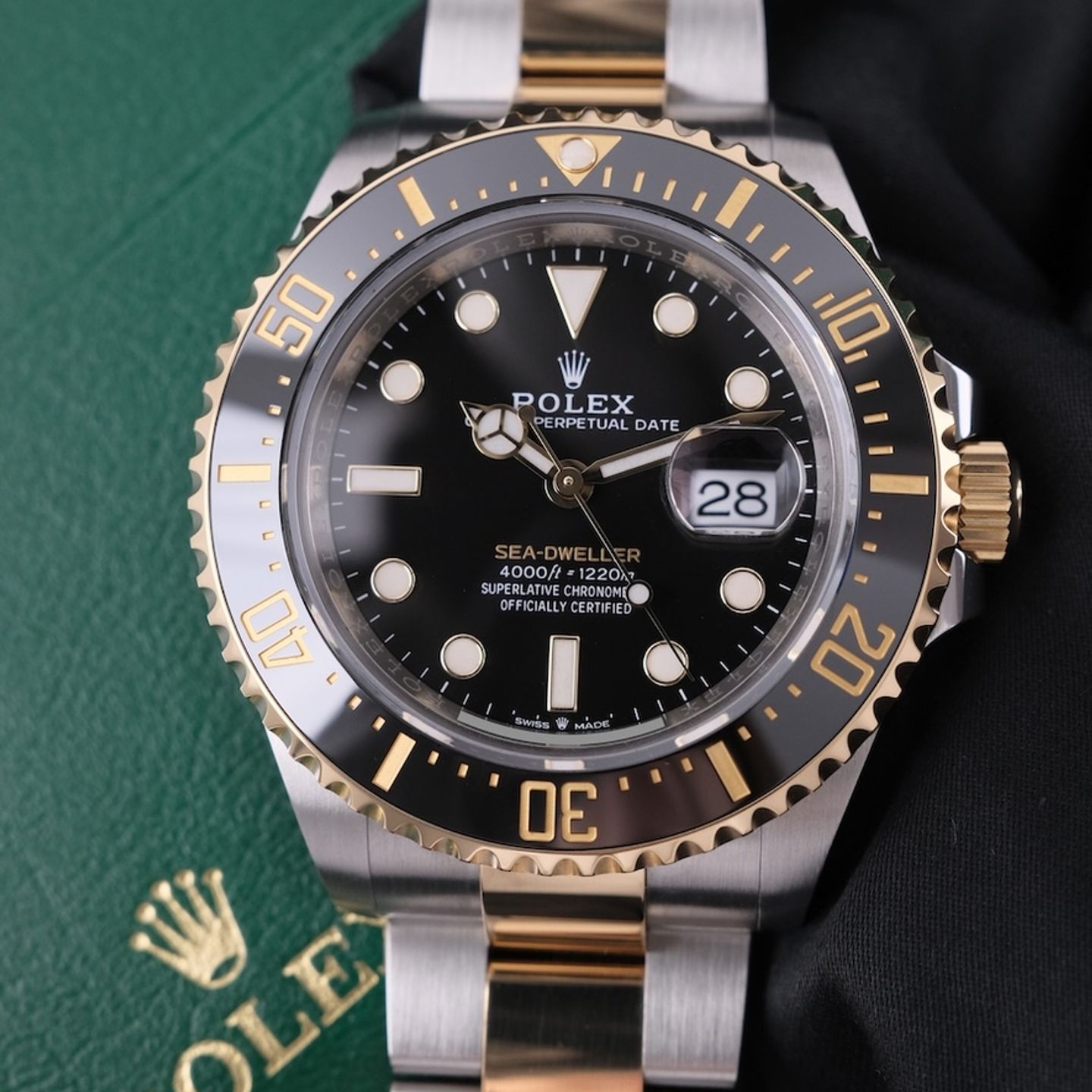 Rolex Sea-Dweller 126603 (2022) - 43mm Goud/Staal (6/8)