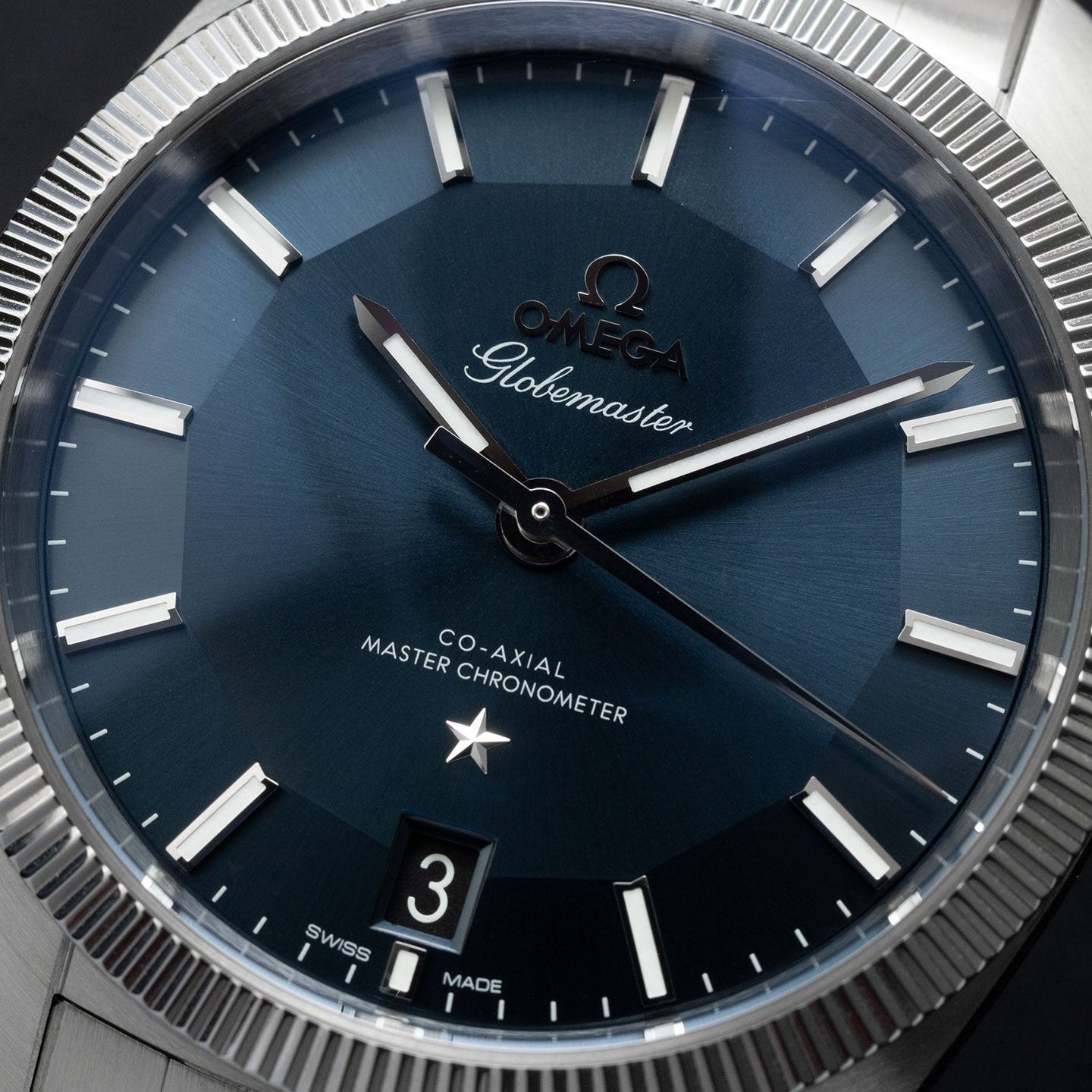 Omega Globemaster 130.30.39.21.03.001 - (2/7)
