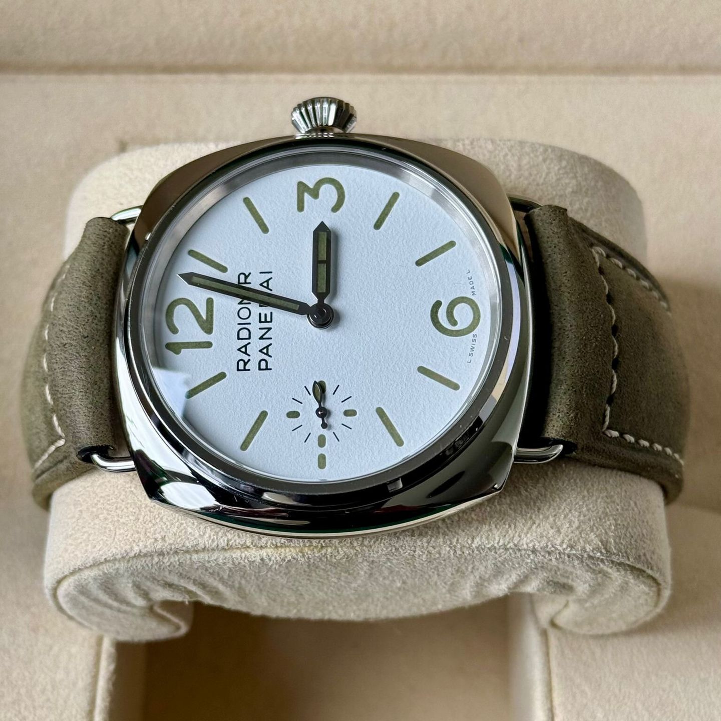 Panerai Radiomir 8 Days PAM01384 (2024) - White dial 45 mm Steel case (5/7)