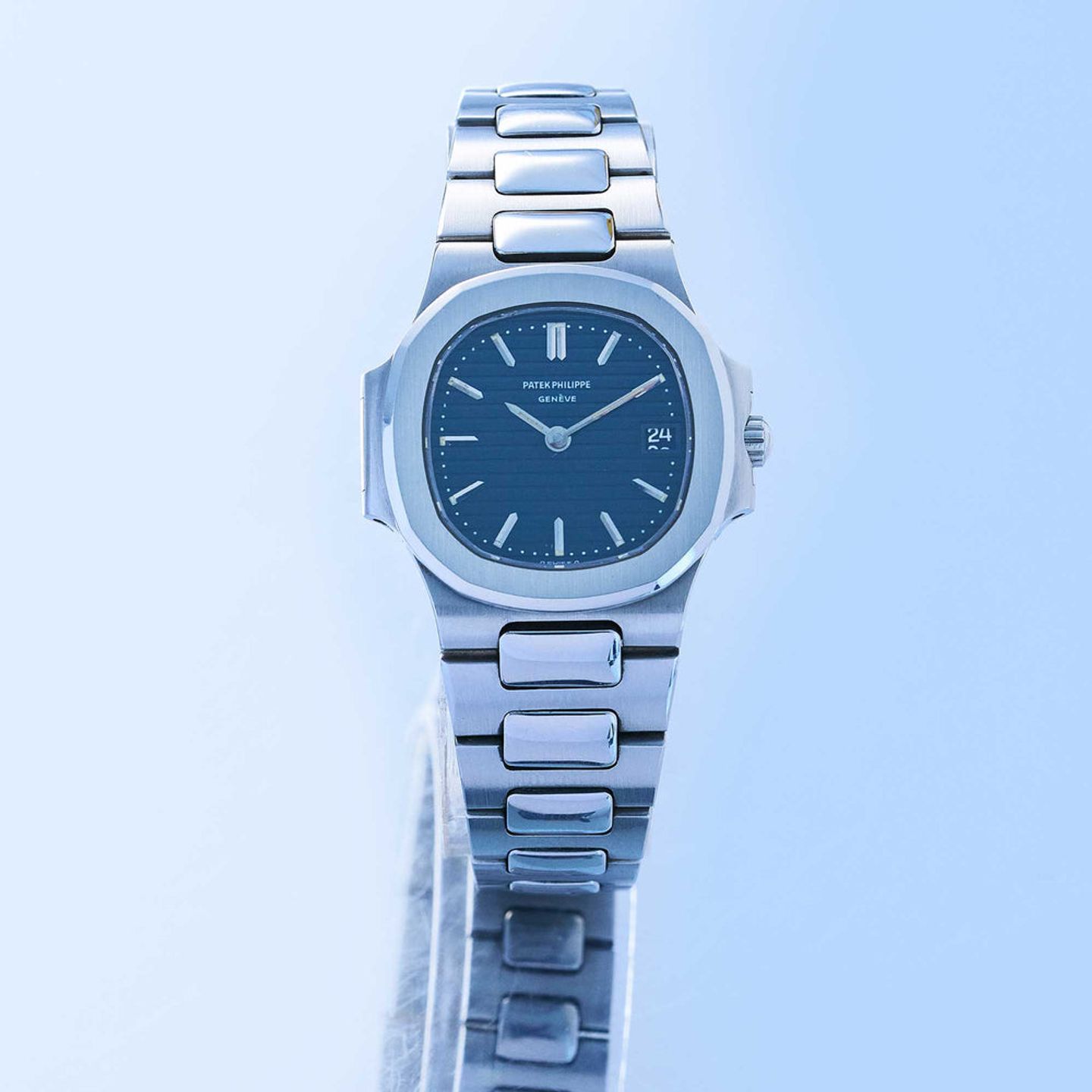 Patek Philippe Nautilus 4700/1 - (1/5)