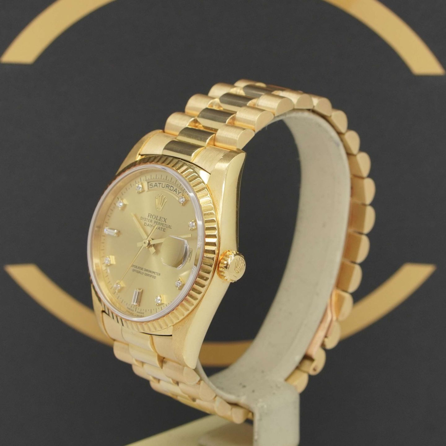 Rolex Day-Date 36 18238 (1997) - Gold dial 36 mm Yellow Gold case (2/7)