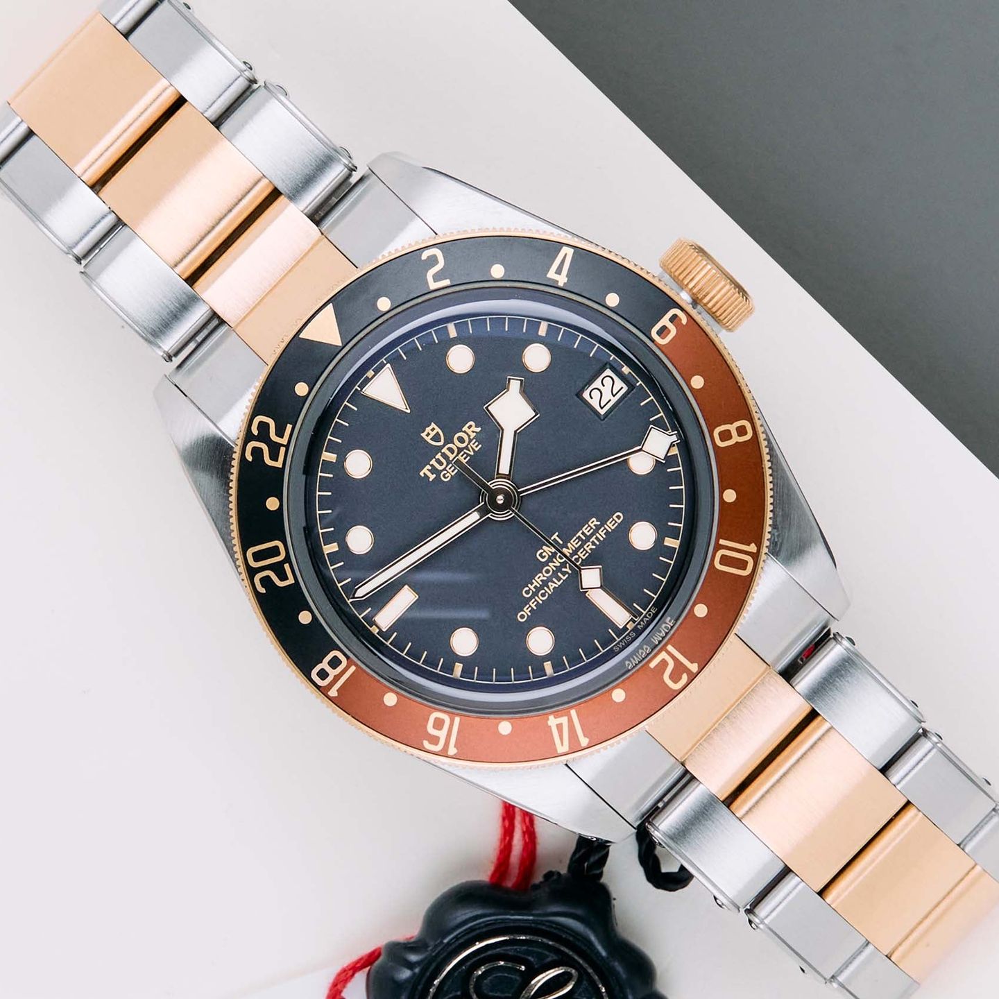 Tudor Black Bay GMT 79833MN (2022) - Zwart wijzerplaat 41mm Staal (1/8)