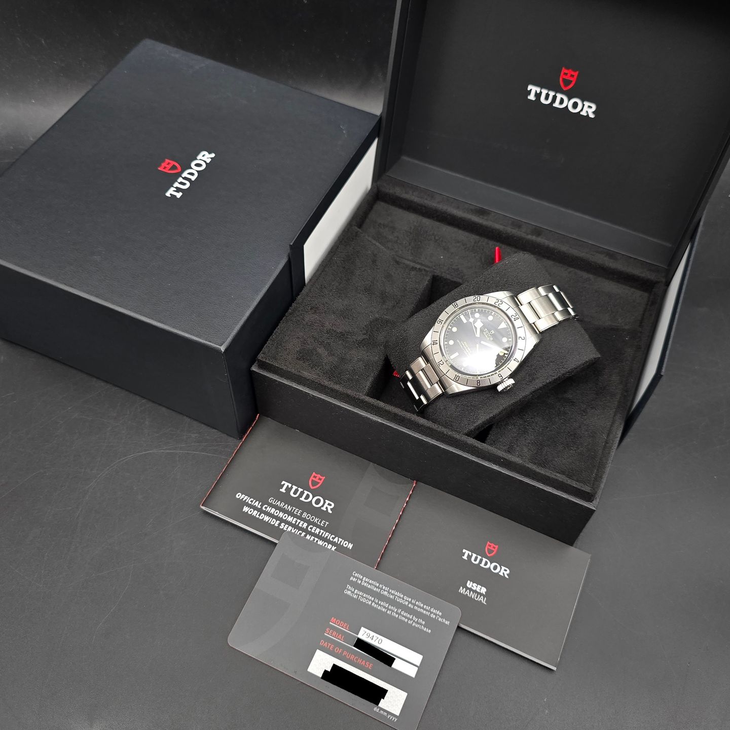 Tudor Black Bay 79470 (2026) - Black dial 39 mm Steel case (8/8)