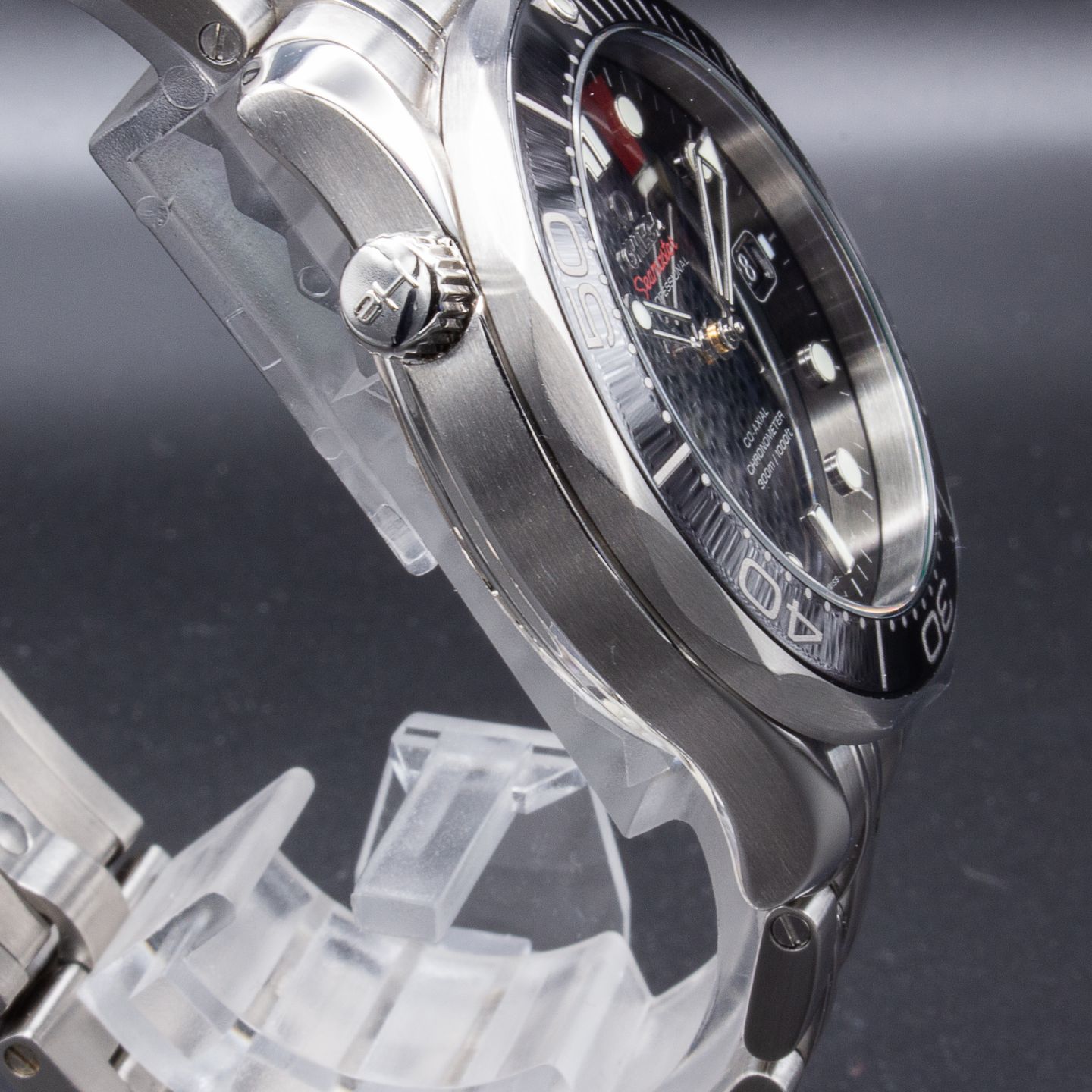 Omega Seamaster Diver 300 M 212.30.41.20.01.003 - (2/8)