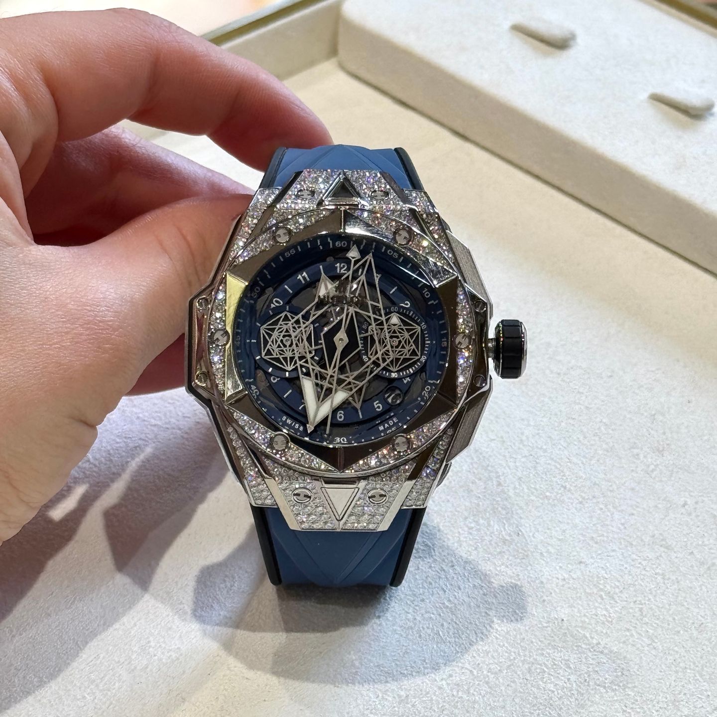 Hublot Big Bang Sang Bleu 418.NX.5107.RX.1604.MXM20 (2025) - Blue dial 45 mm Titanium case (1/1)