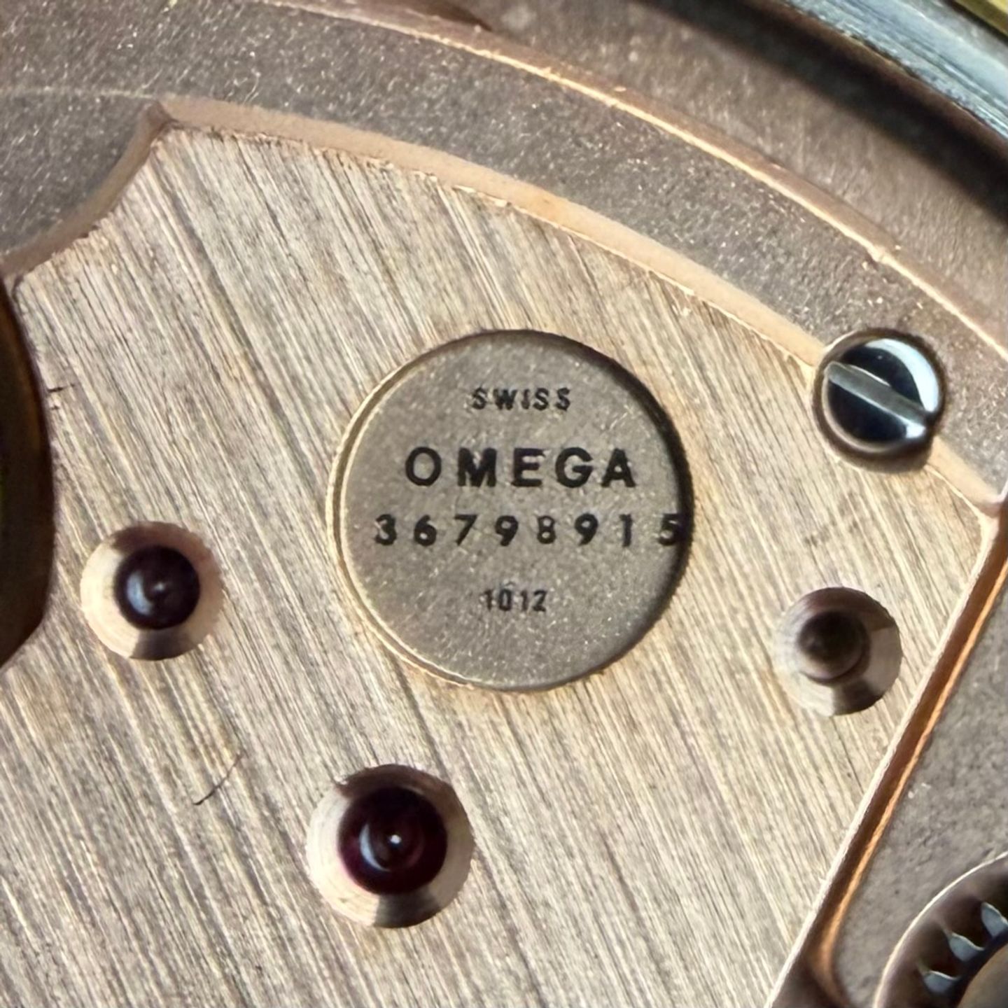 Omega Genève 166.0173 - (4/8)