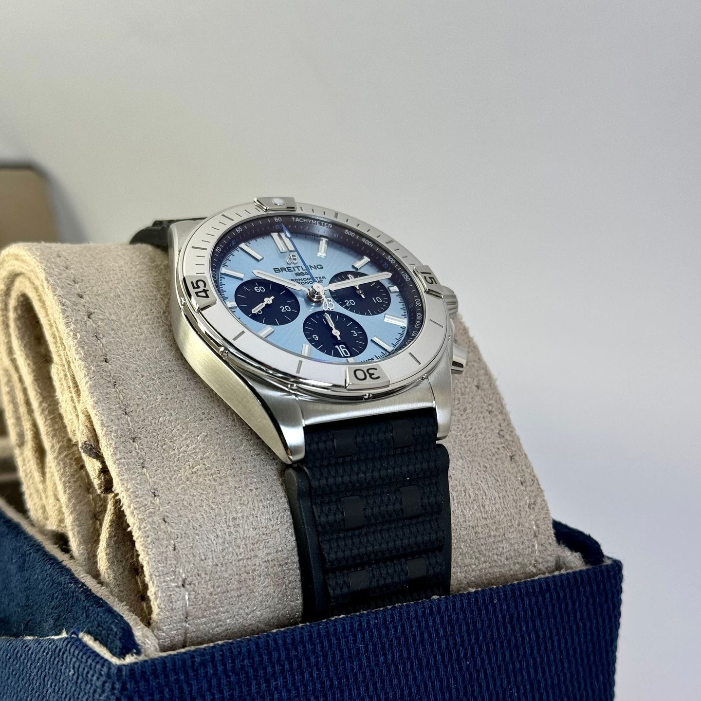 Breitling Chronomat 42 PB0134101C1S2 (2024) - Blauw wijzerplaat 43mm Staal (5/8)