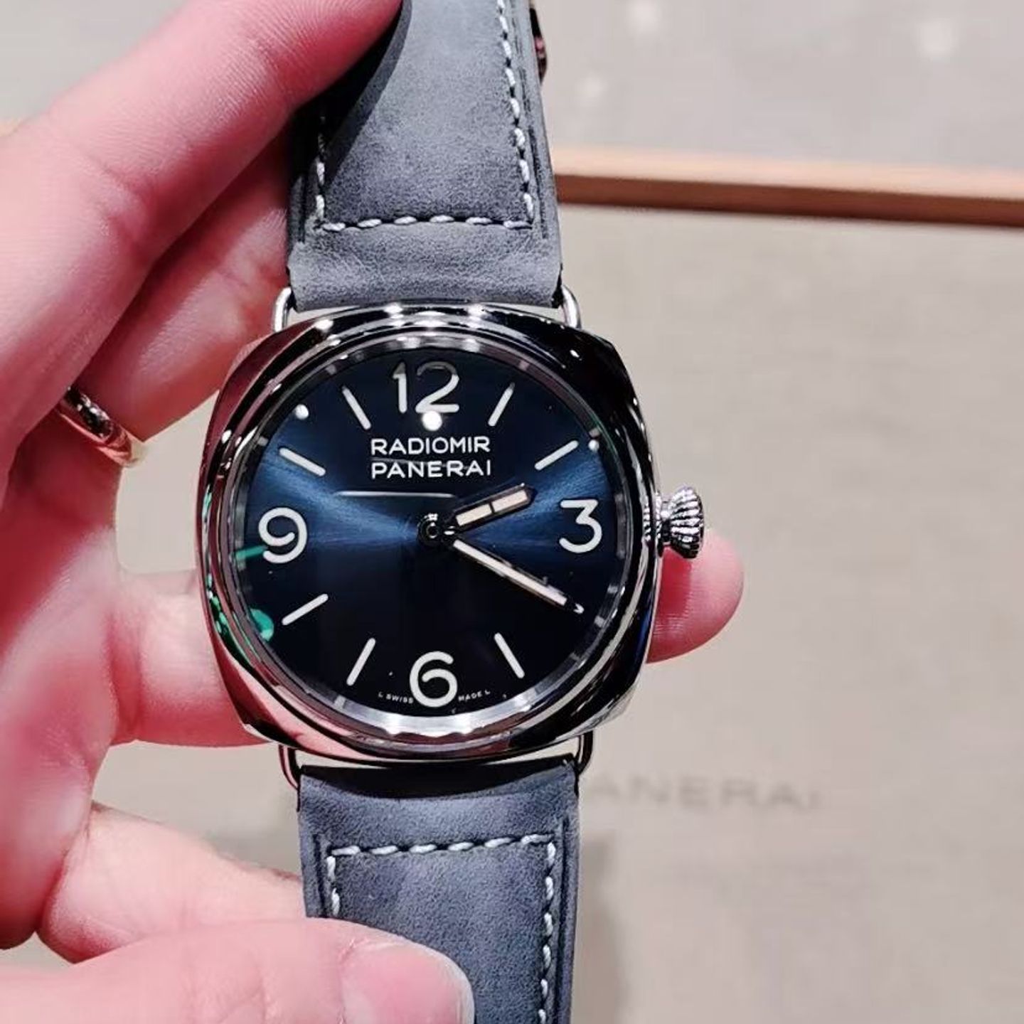 Panerai Radiomir PAM01383 (2025) - Blauw wijzerplaat 45mm Staal (3/5)