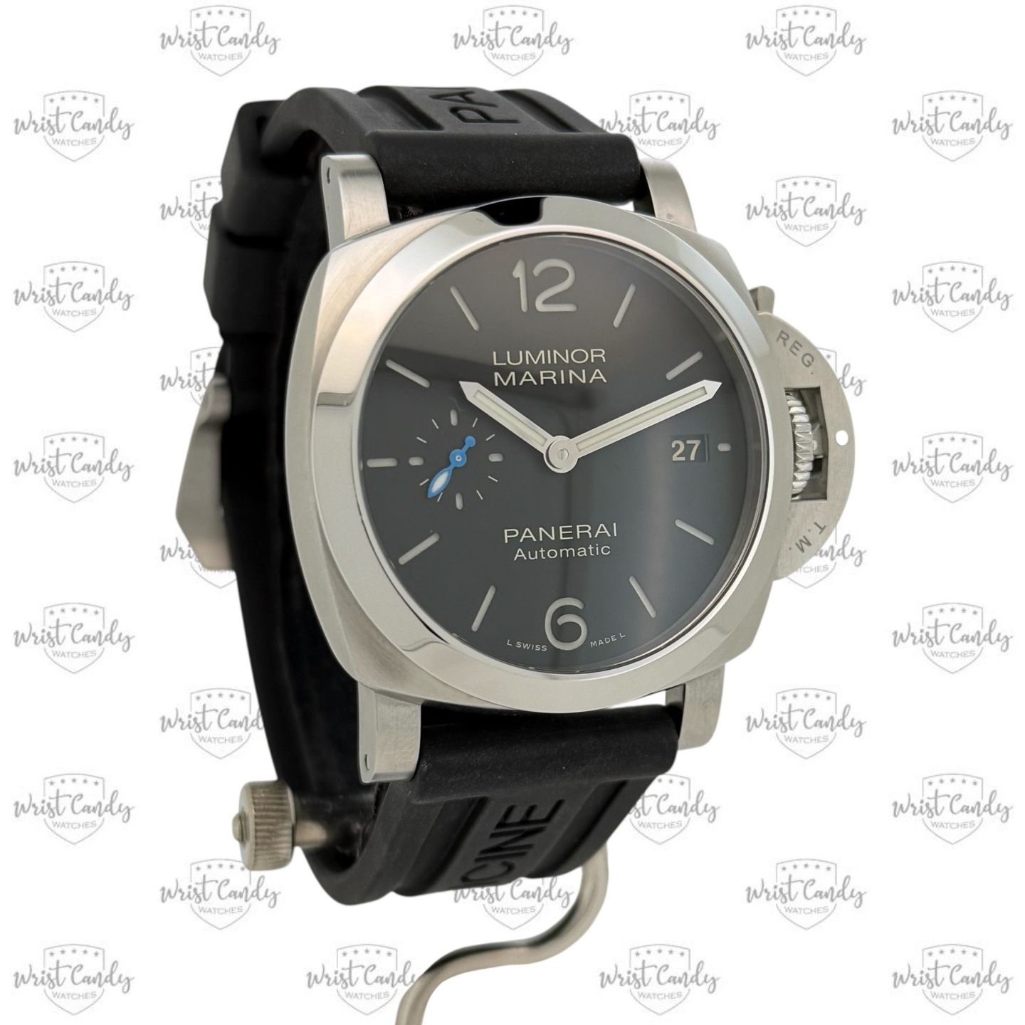 Panerai Luminor 1950 PAM01372 (2025) - Black dial 40 mm Steel case (3/8)