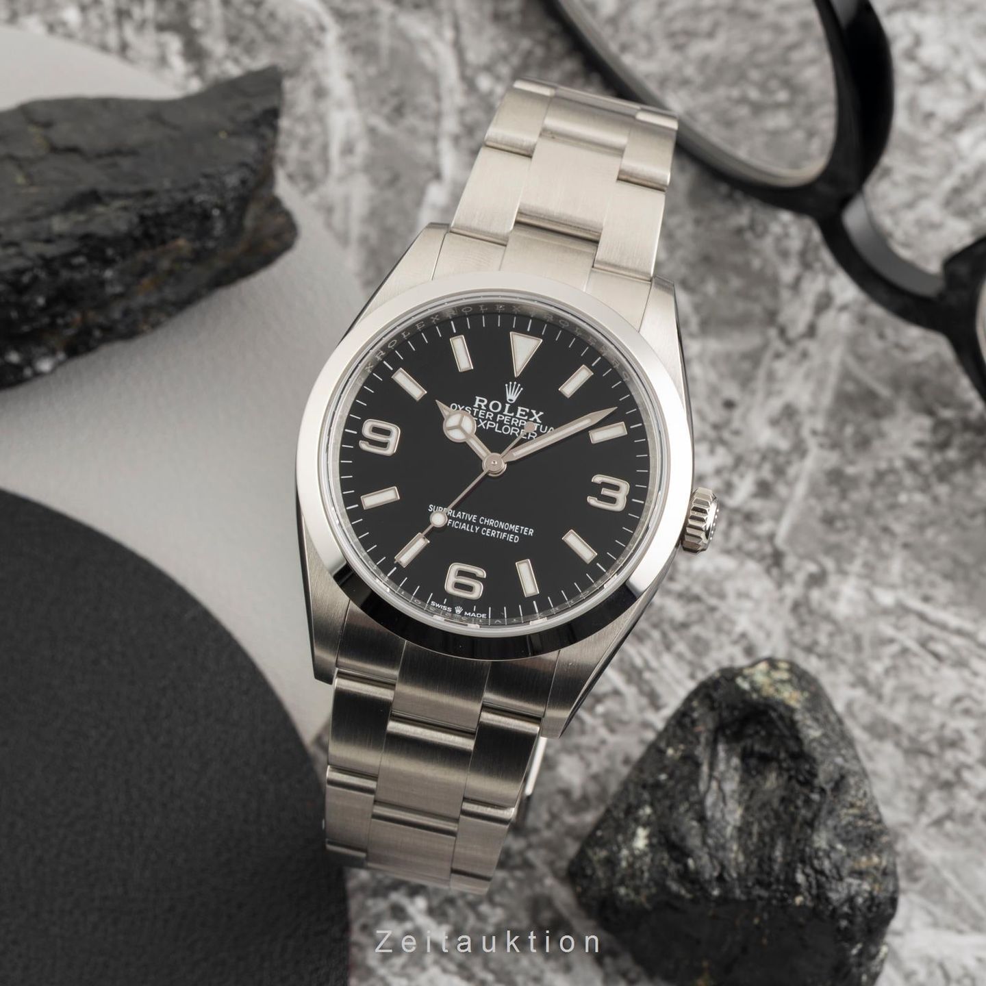Rolex Explorer 124270 - (3/8)