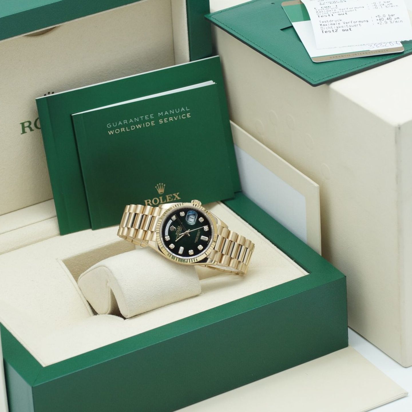 Rolex Day-Date 36 128238 (2020) - Green dial 36 mm Yellow Gold case (2/8)