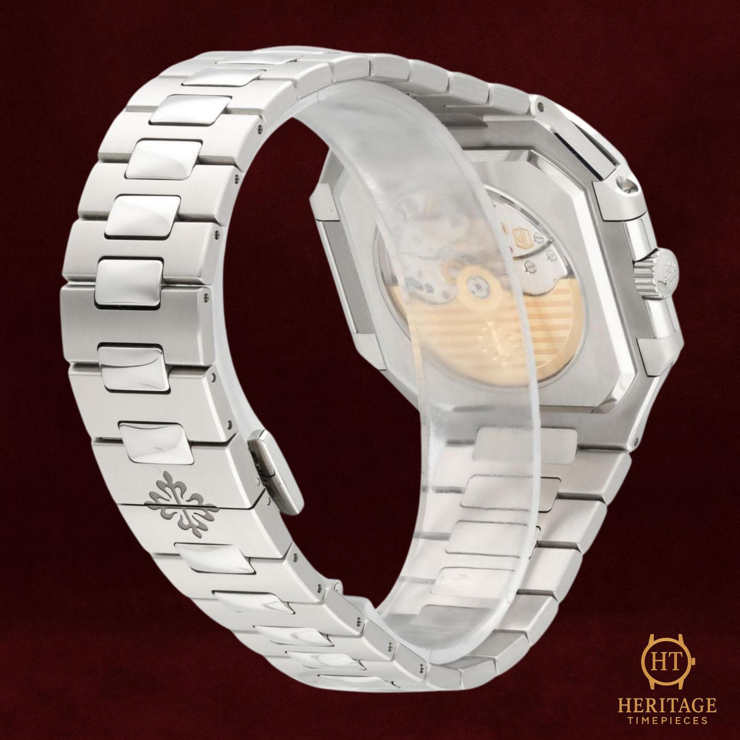 Patek Philippe Cubitus 5821/1A-001 (2024) - Green dial 45 mm Steel case (7/8)