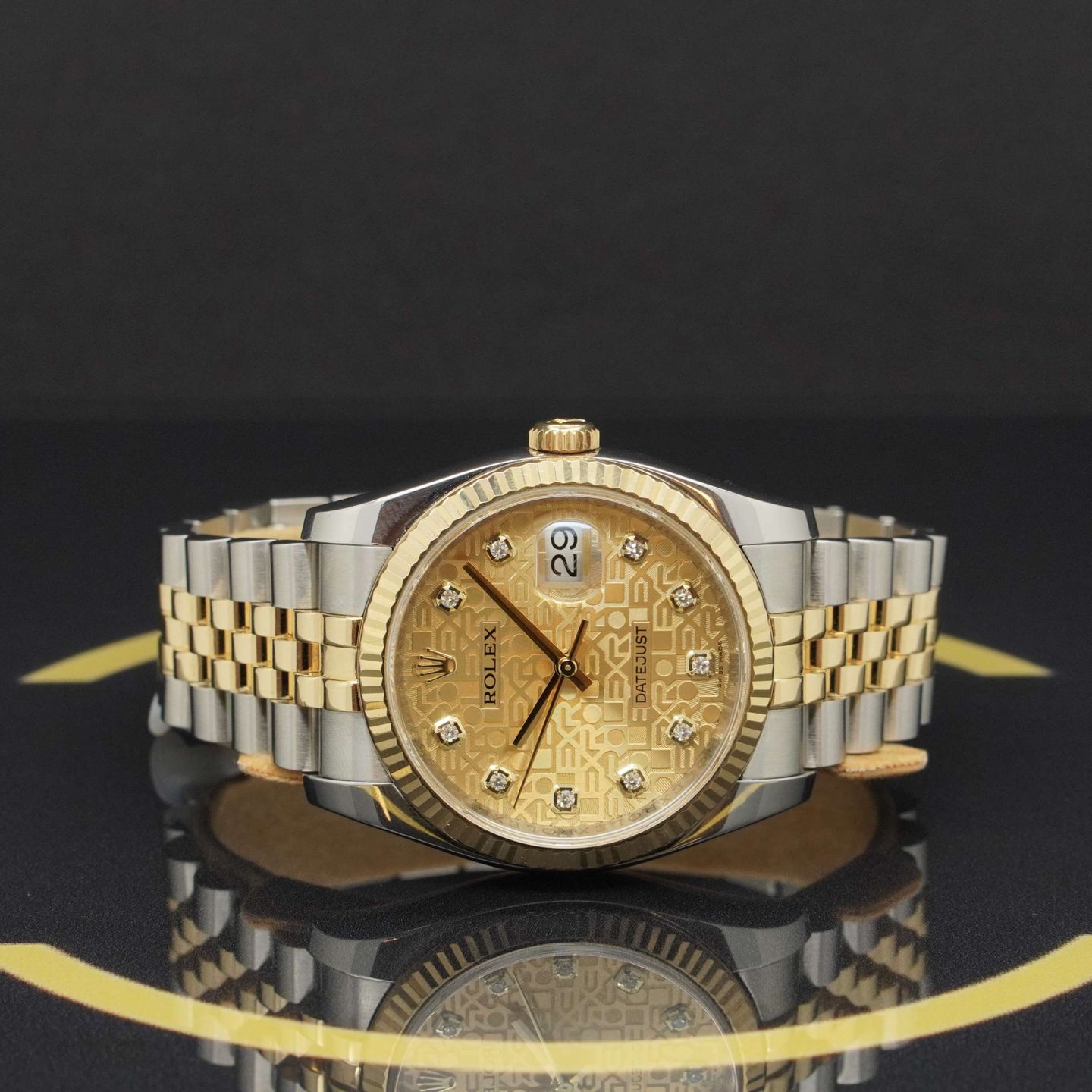 Rolex Datejust 36 116233 (2013) - Gold dial 36 mm Gold/Steel case (4/7)