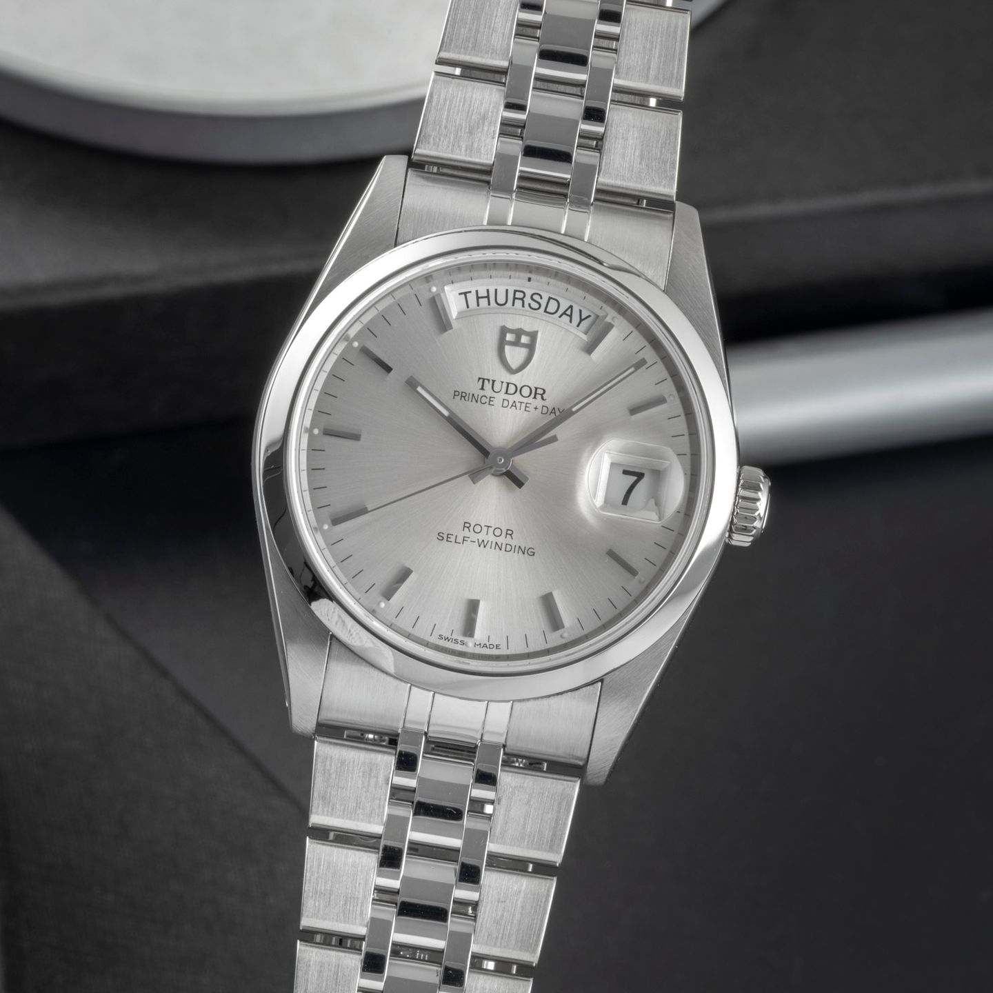 Tudor Prince Date 76200 - (3/8)