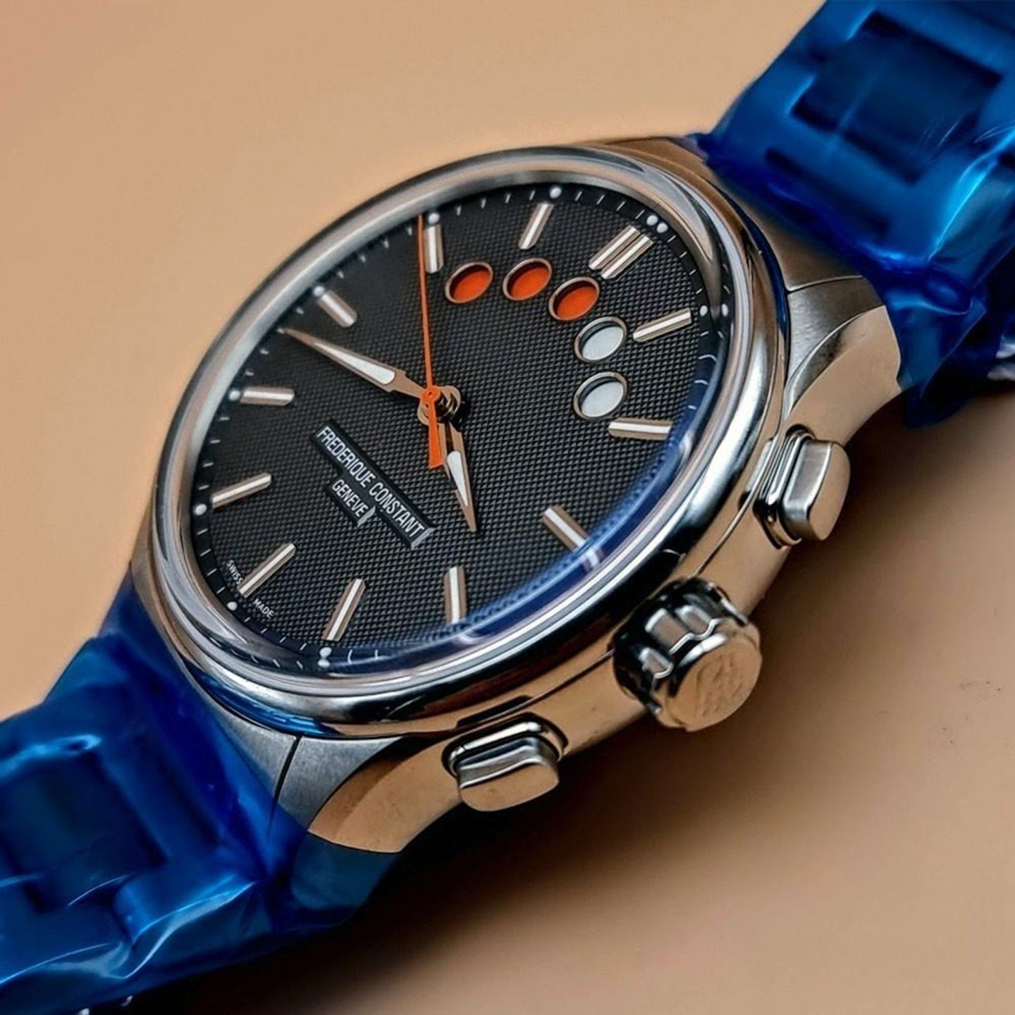 Frederique Constant Yacht Timer GMT FC-380GT4H6B (2025) - Grijs wijzerplaat 42mm Staal (3/8)