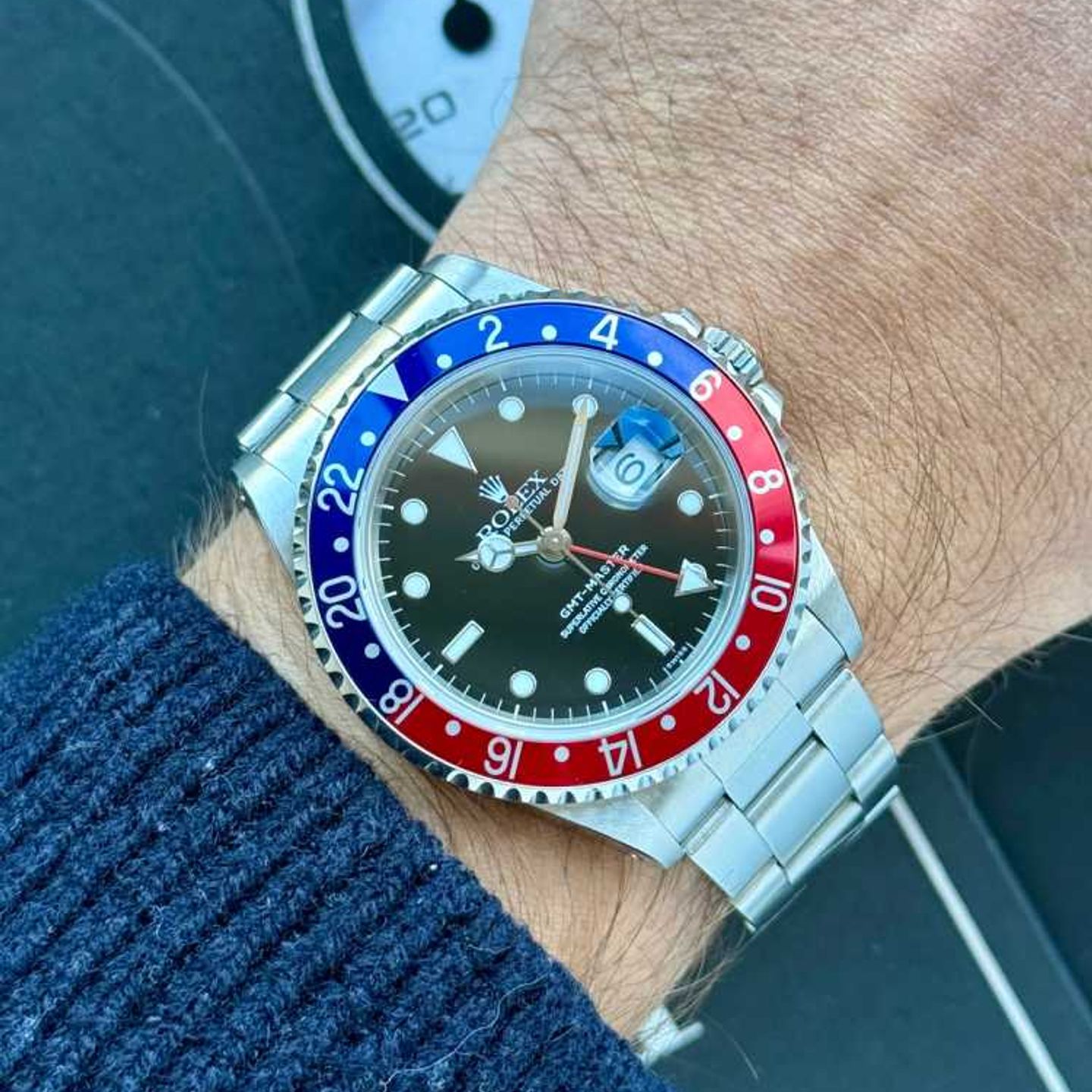 Rolex GMT-Master 16700 (1998) - Zwart wijzerplaat 40mm Staal (3/8)