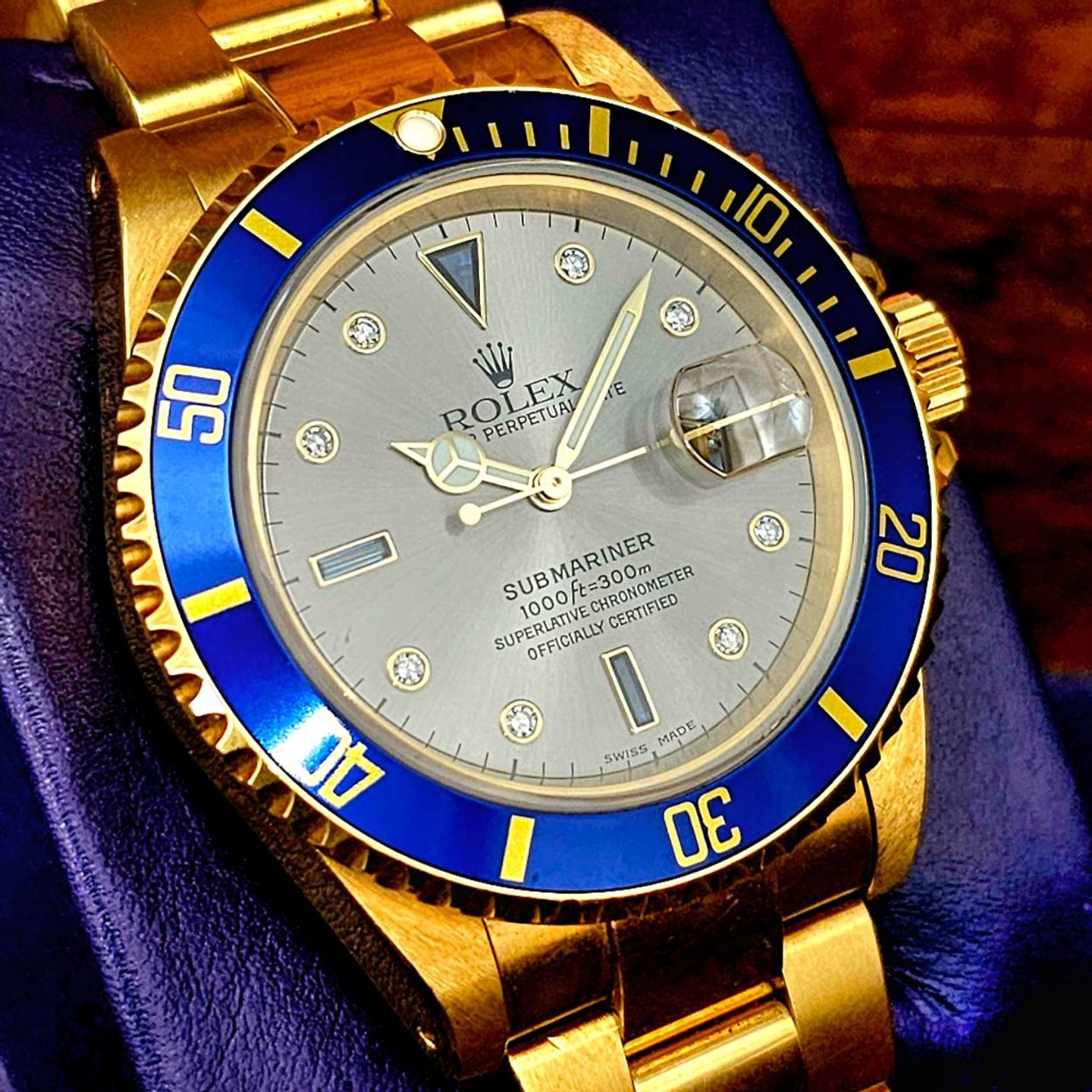 Rolex Submariner Date 16618 (2000) - Silver dial 40 mm Yellow Gold case (4/5)