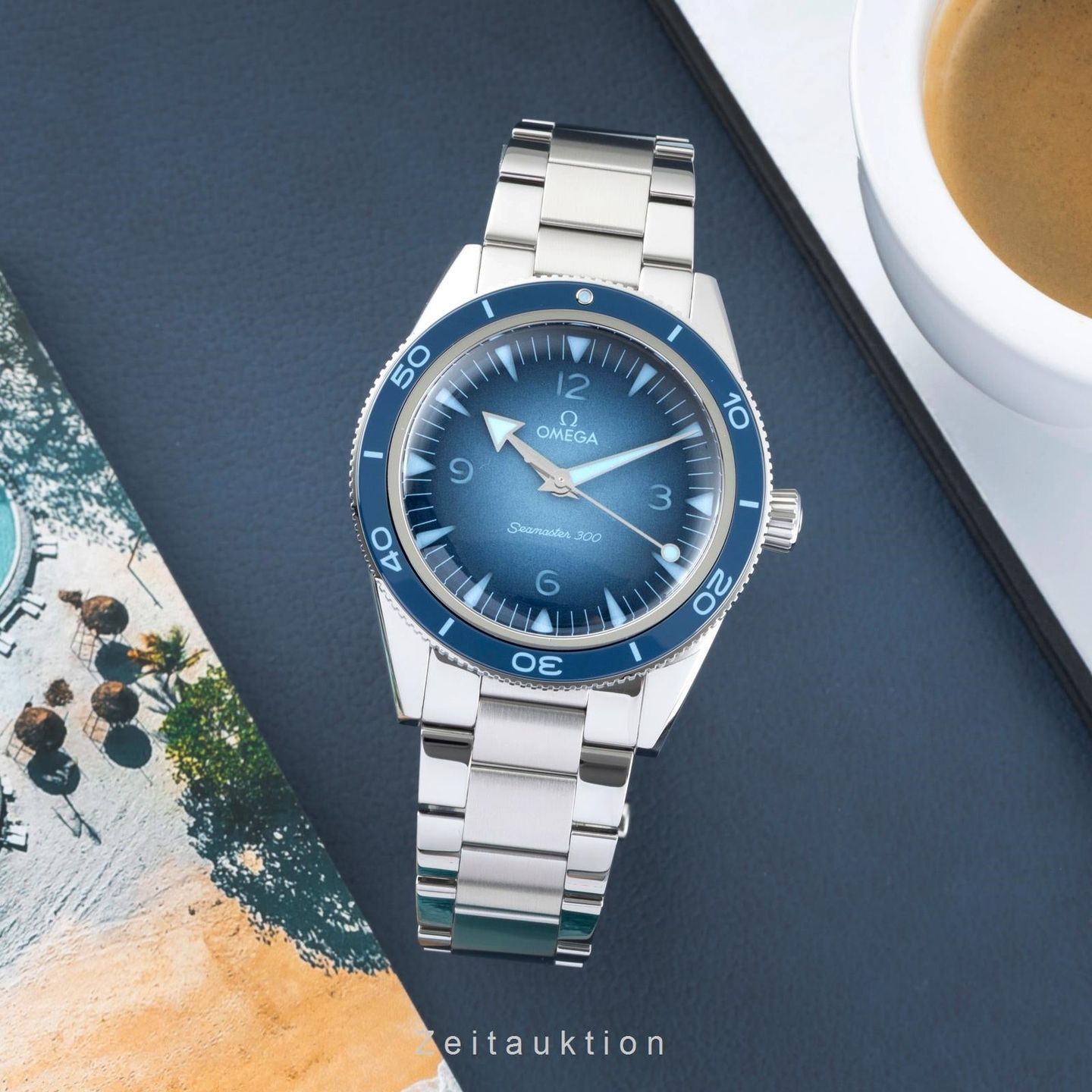 Omega Seamaster 300 234.30.41.21.03.002 (Unknown (random serial)) - Blue dial 41 mm Steel case (3/8)
